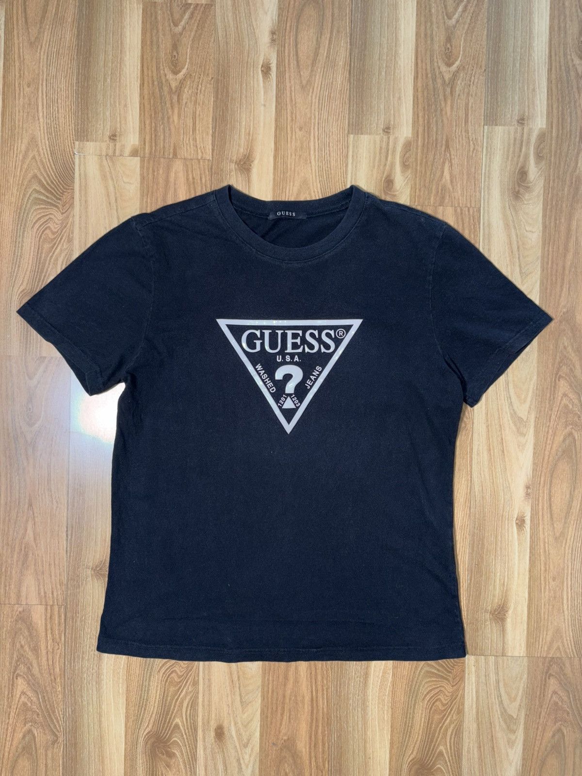Guess VINTAGE STYLE GUESS U.S.A. Triangle Logo T-Shirt Black Size US M / EU 48-50 / 2 - 1 Thumbnail