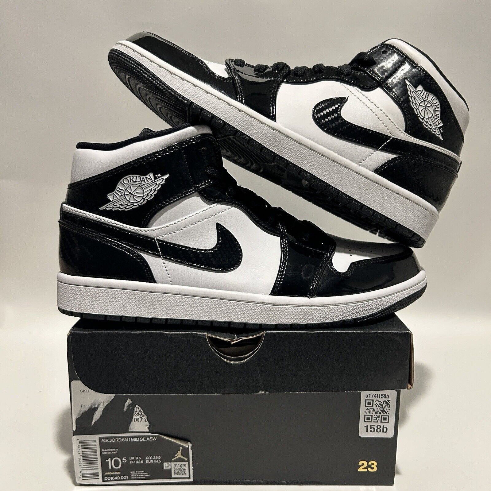 Nike Nike Air Jordan 1 Retro Mid SE “All-Star/Carbon Fiber” 2024 Size US 10.5 / EU 43-44 - 1 Thumbnail
