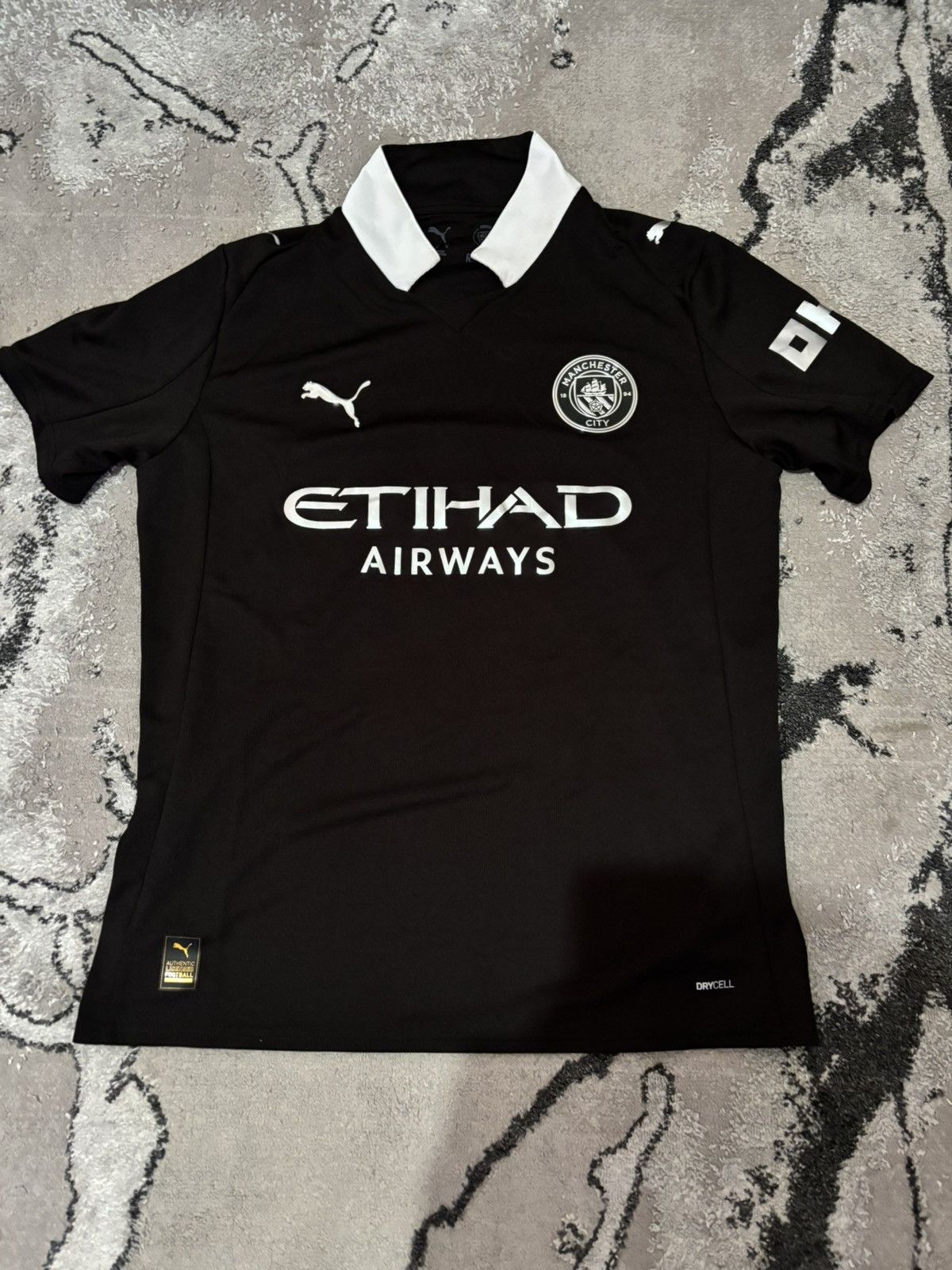 Puma Manchester city 2025/26 away jersey Size US M / EU 48-50 / 2 - 1 Thumbnail