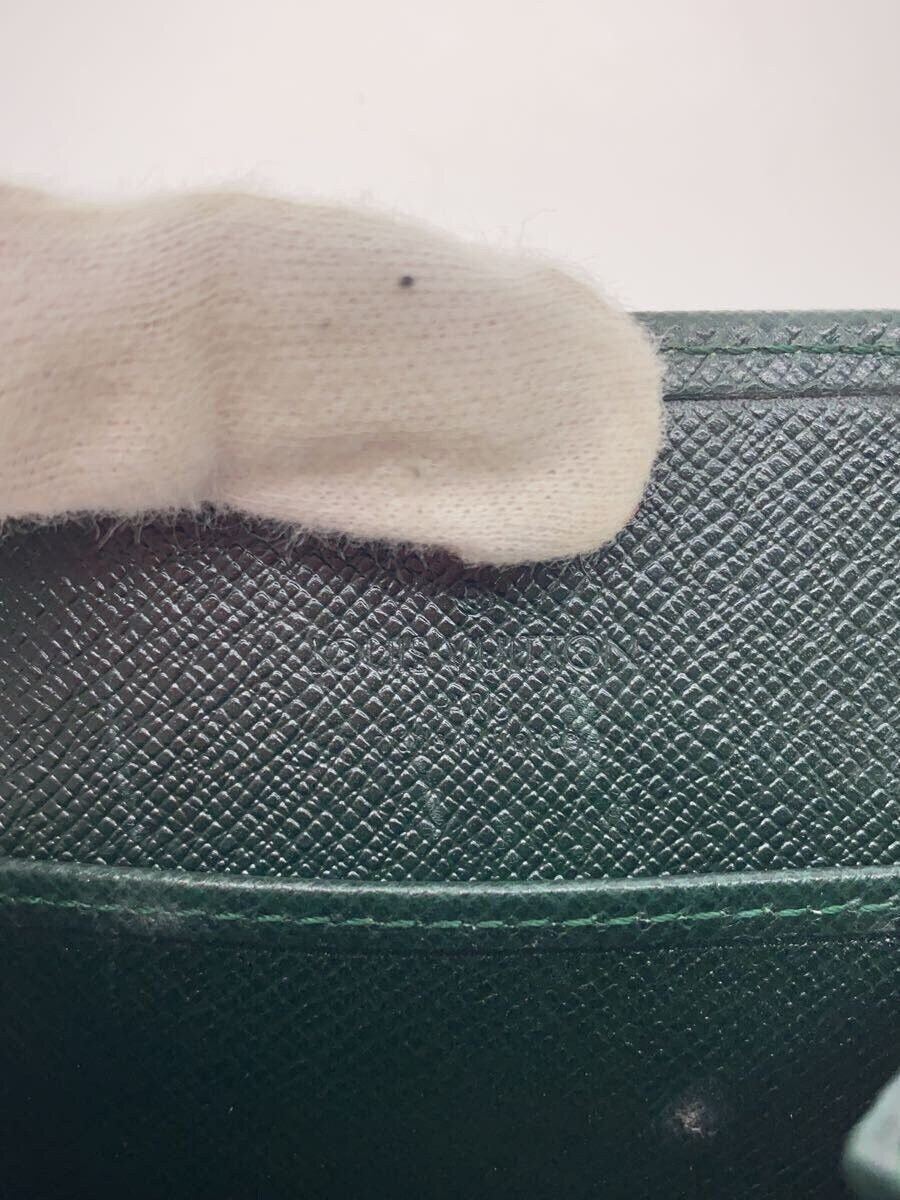 Louis Vuitton Louis Vuitton Taiga Porte Monet Boite Leather Green Size ONE SIZE - 3 Thumbnail