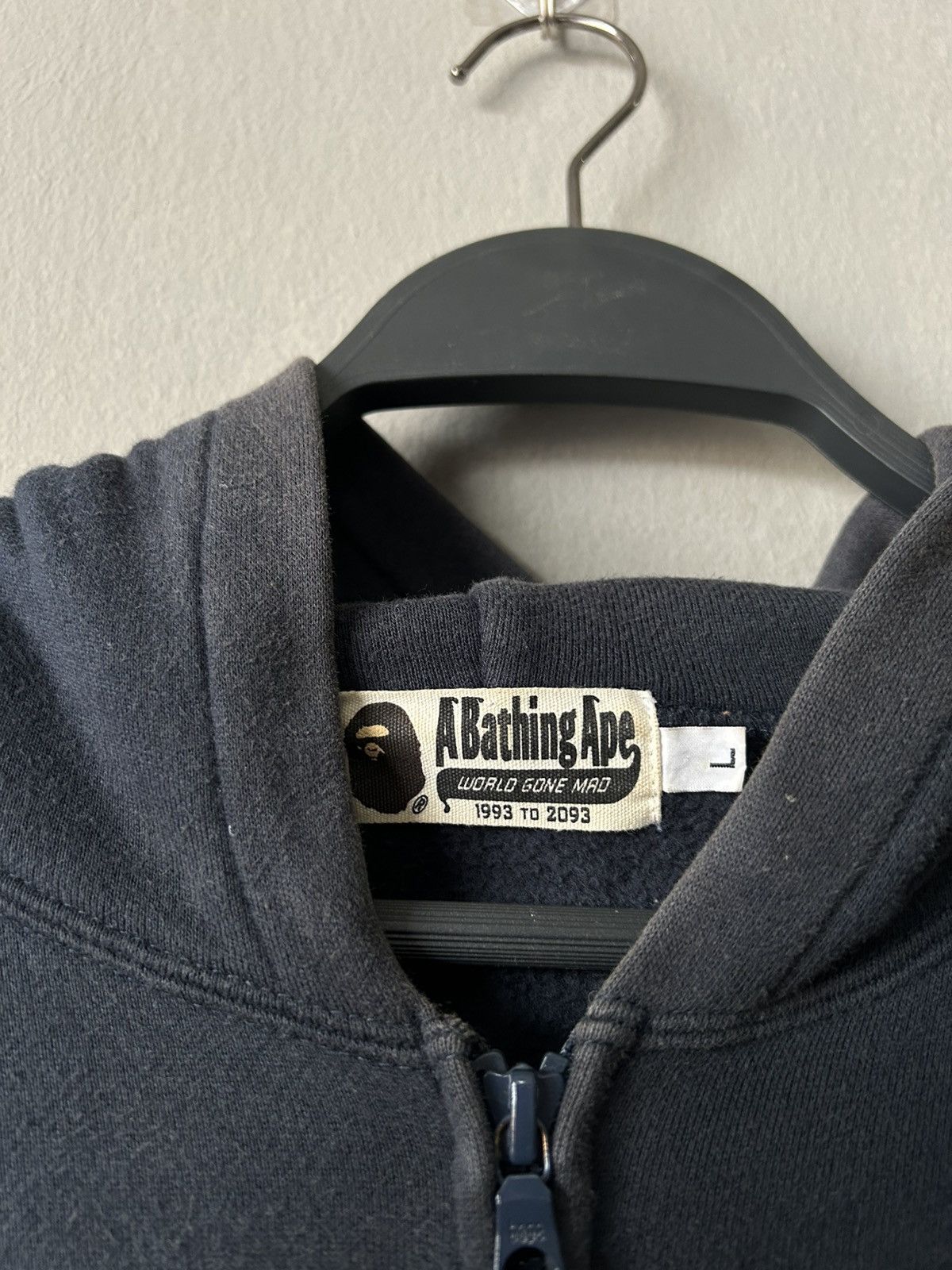 Bape Vintage Bape Logo Fading Hoodie Size US L / EU 52-54 / 3 - 12 Thumbnail