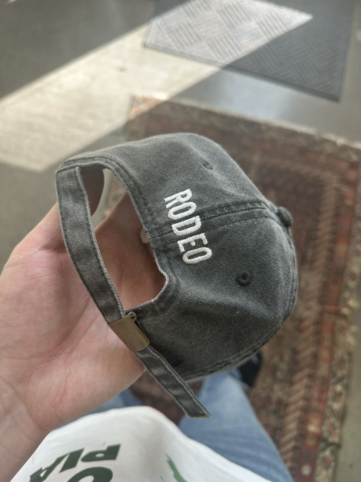 Travis Scott RARE RODEO HAT Size ONE SIZE - 2 Thumbnail