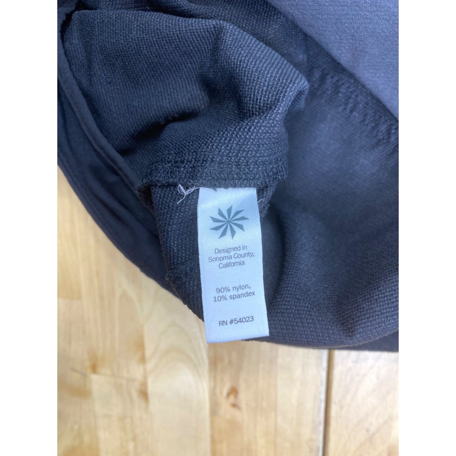 Athleta Athleta Pants Womens 4 Black Jogger Casual Outdoor Travel Pockets Breathing Comfort Tapered Regular Size 4 Womens Size 27" / US 4 / IT 40 - 5 Thumbnail