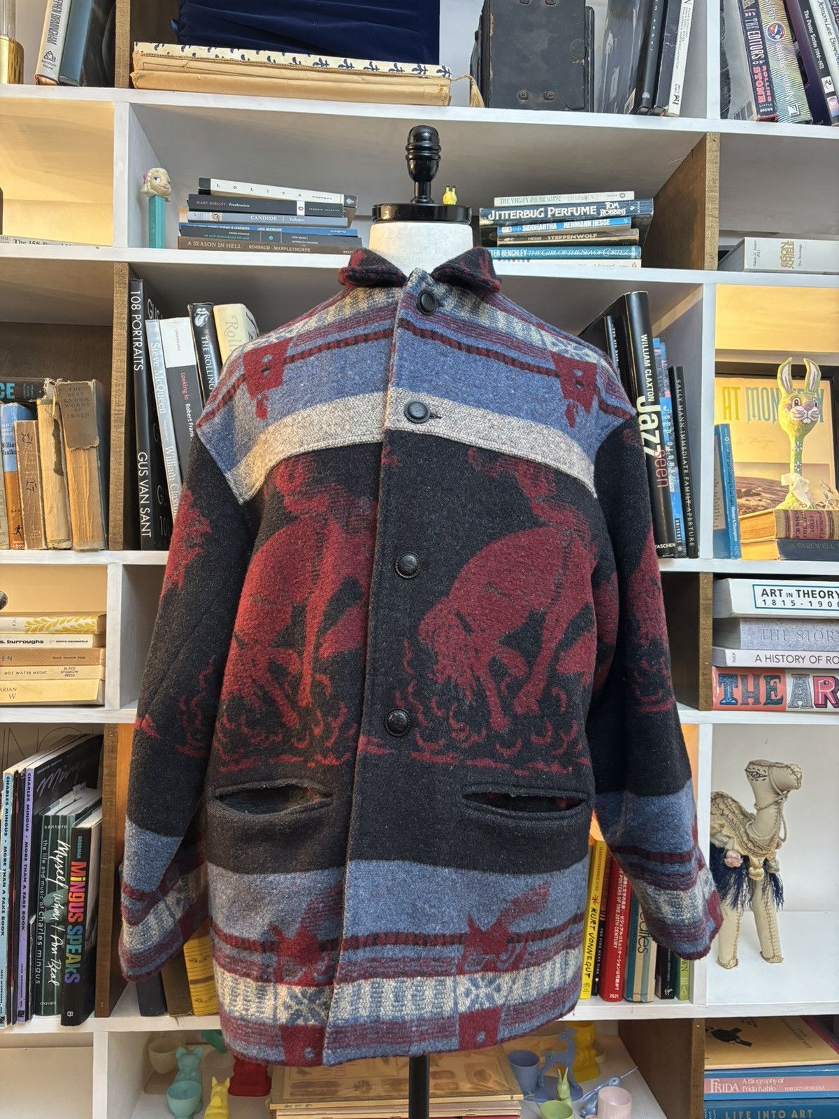 Neiman Marcus Neiman Marcus Vintage Barncoat Size US M / EU 48-50 / 2 - 4 Thumbnail