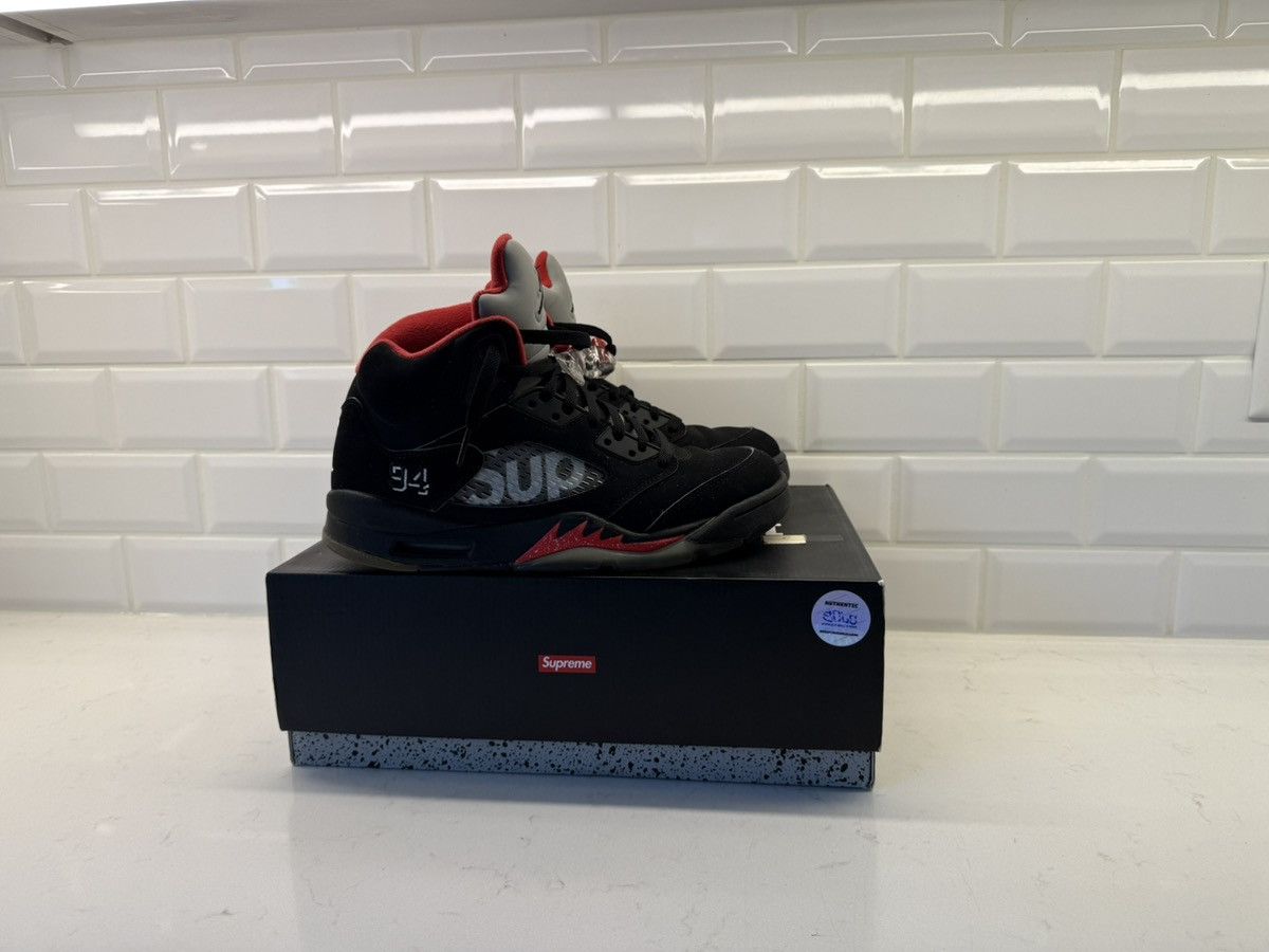 Jordan Brand × Supreme Air Jordan 5 Supreme Size US 9 / EU 42 - 2 Thumbnail