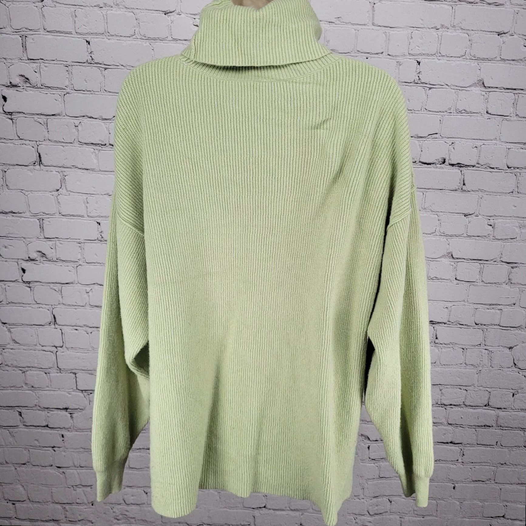 Free People Free People Green Knit Oversized Pullover Turtleneck Sweater Size Medium M Size M / US 6-8 / IT 42-44 - 2 Thumbnail