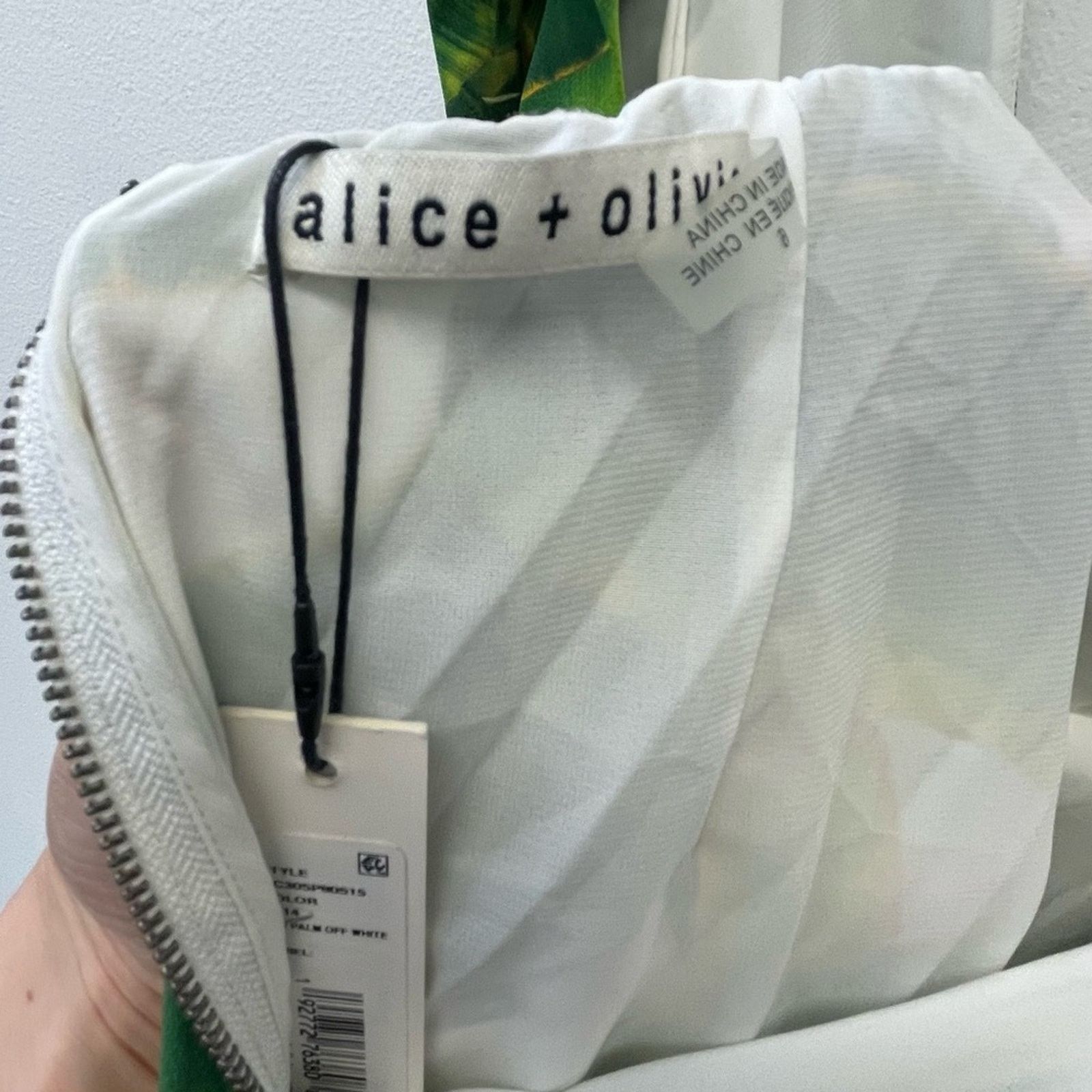 Alice + Olivia NWT Alice+Olivia Karolina Tie Back Maxi Dress Palm Off White Size M / US 6-8 / IT 42-44 - 6 Thumbnail