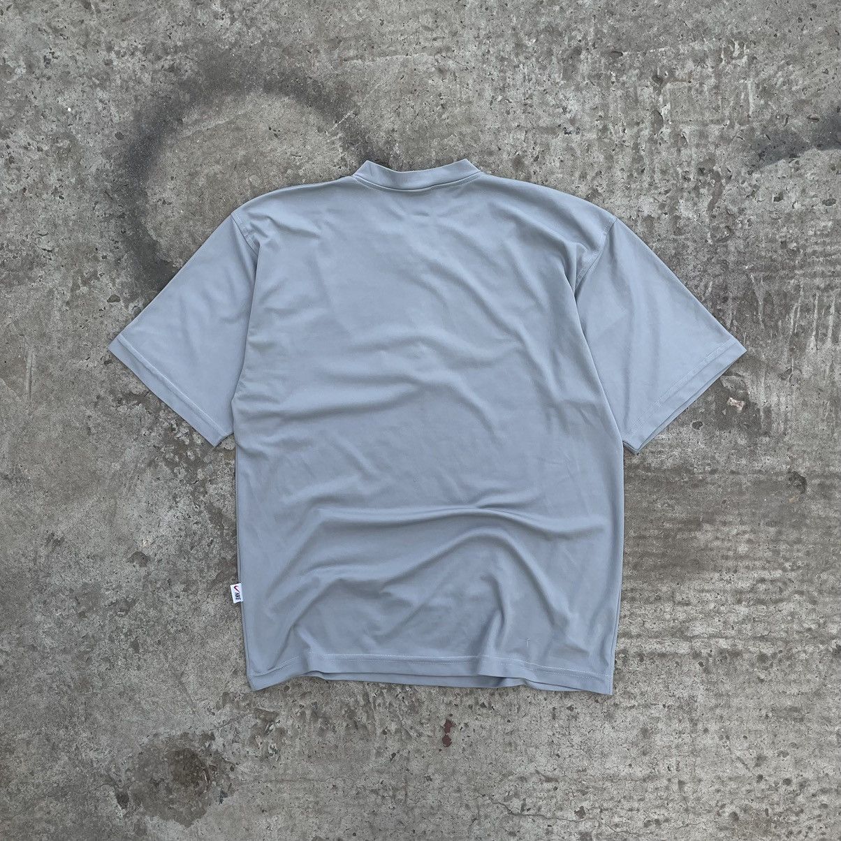 Nike × Vintage Vintage T-shirts Nike Big Logo Centre Logo Y2K 90s Size US XL / EU 56 / 4 - 2 Thumbnail