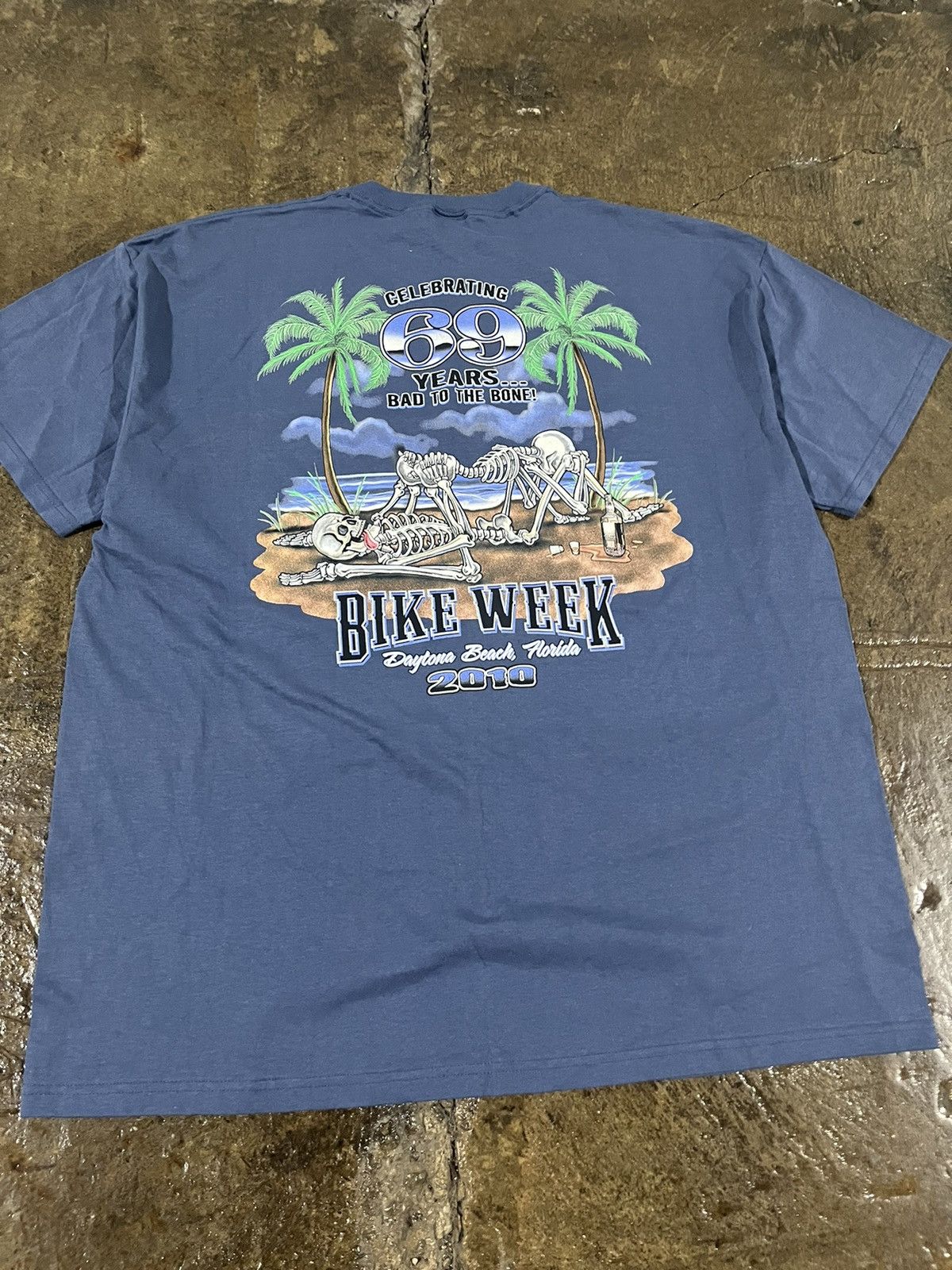 Harley Davidson × Vintage Crazy Bike Week 2010 Vintage 69 Years Funny Humor Sex Tee Size US XXL / EU 58 / 5 - 3 Thumbnail