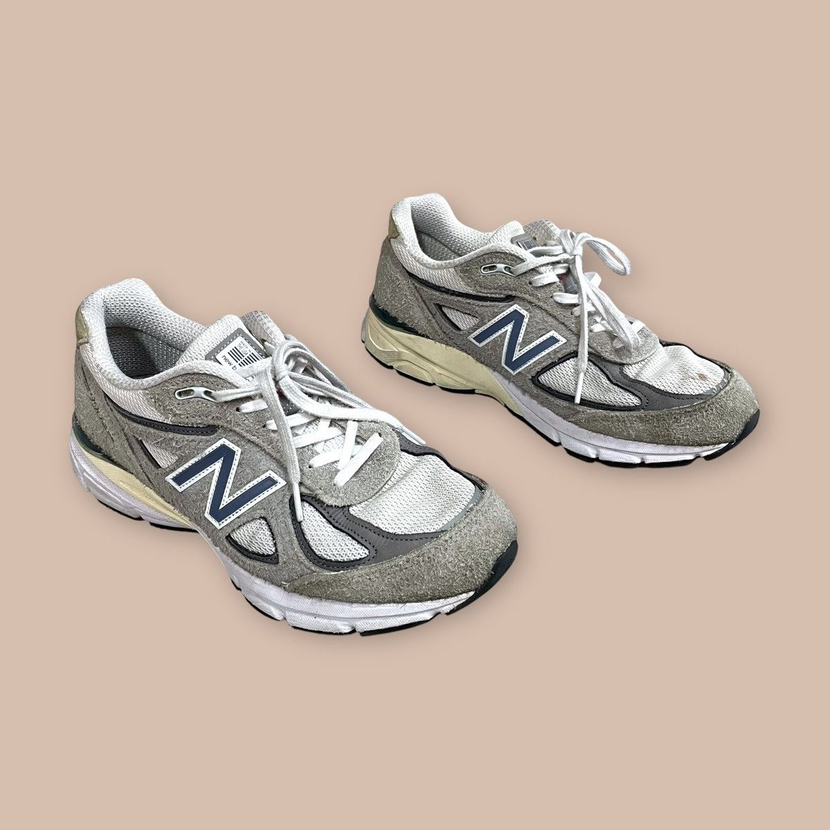 New Balance New Balance 990v4 "Grey Day 2023" Size US 8.5 / EU 41-42 - 1 Thumbnail