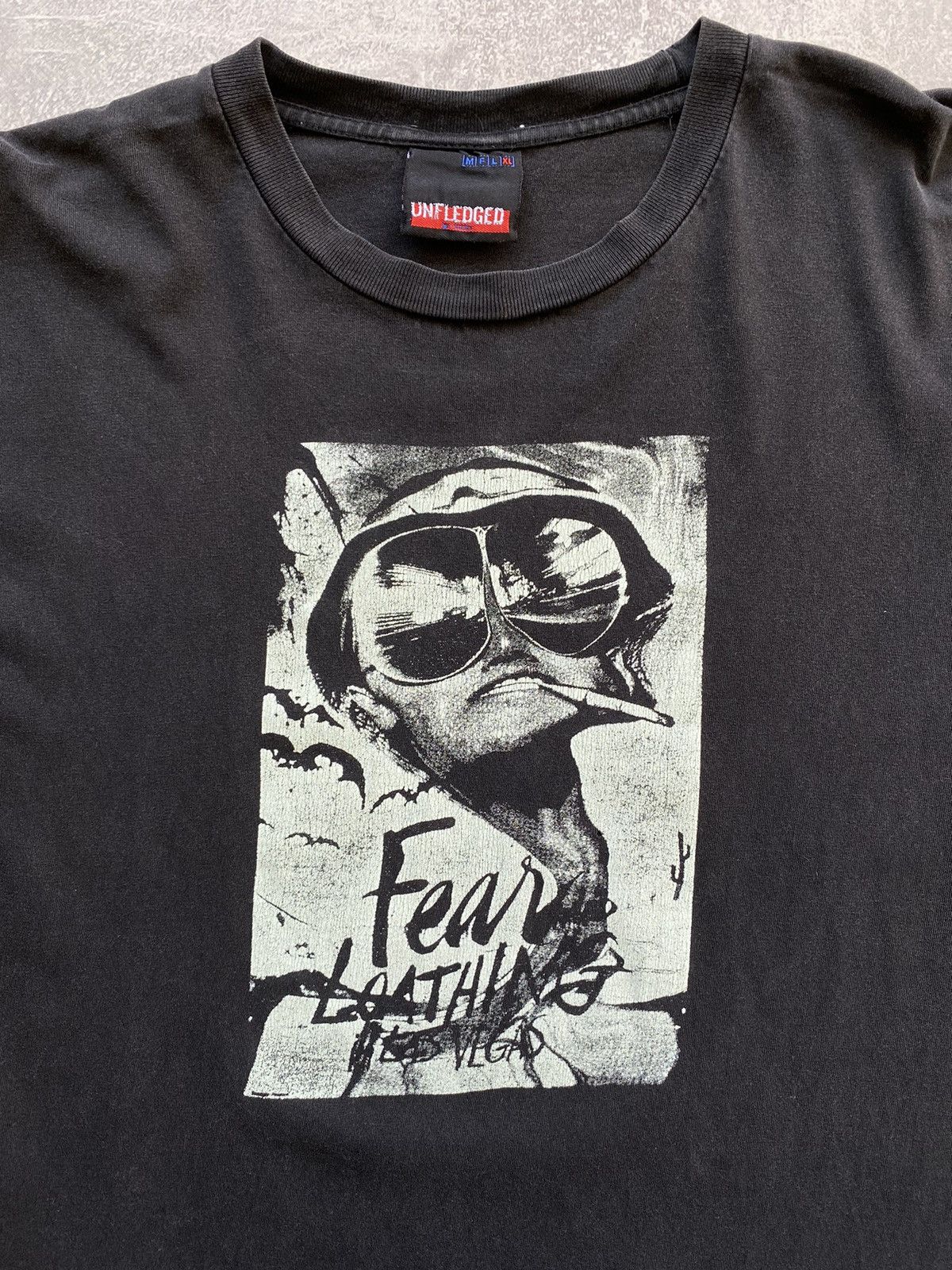 Band Tees × Vintage Vintage 90s Fear And Loathing In Las Vegas T-Shirt Size US L / EU 52-54 / 3 - 3 Thumbnail