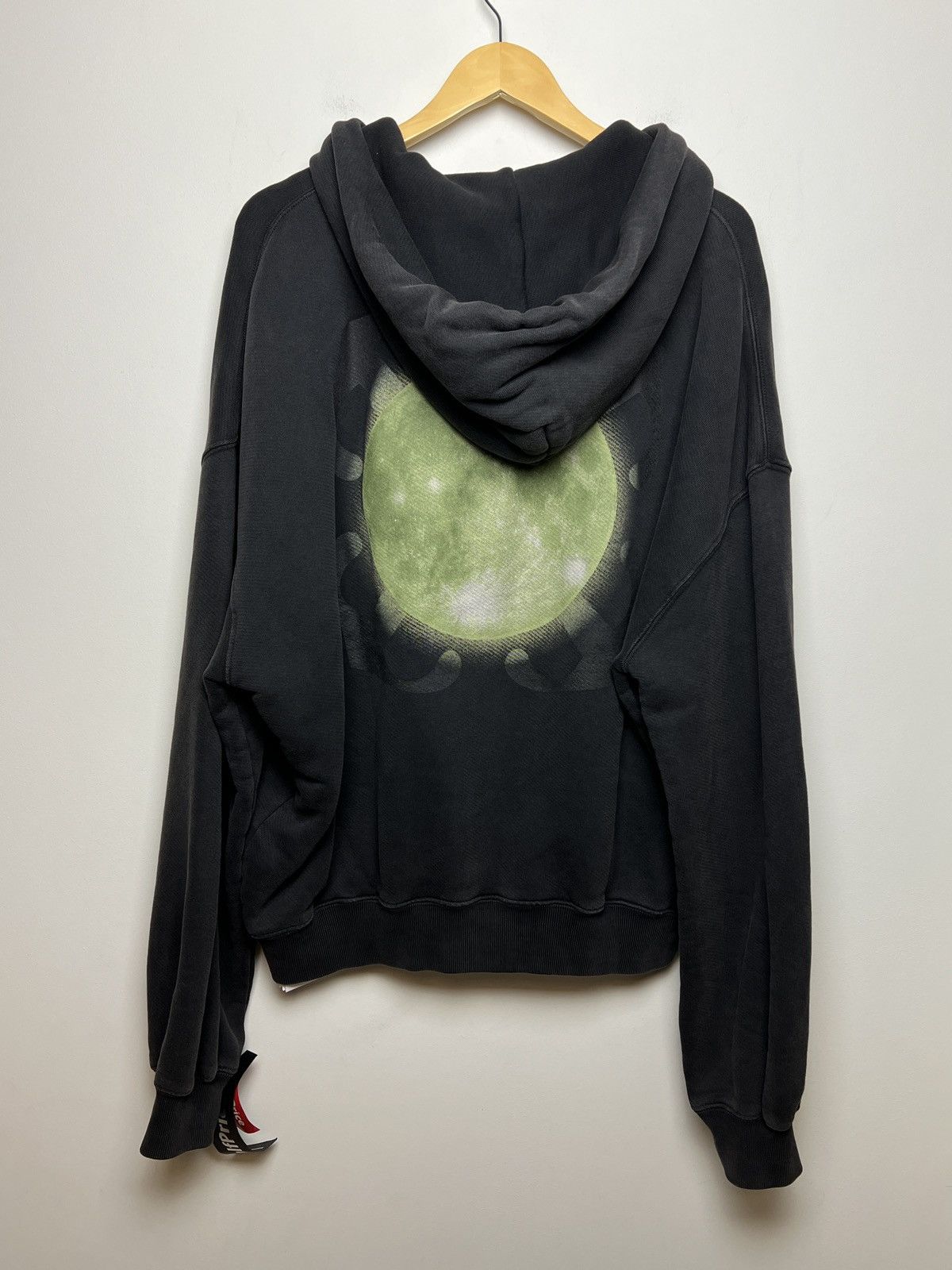 Off-White 900$ off-white super moon hoodie Size US L / EU 52-54 / 3 - 11 Thumbnail