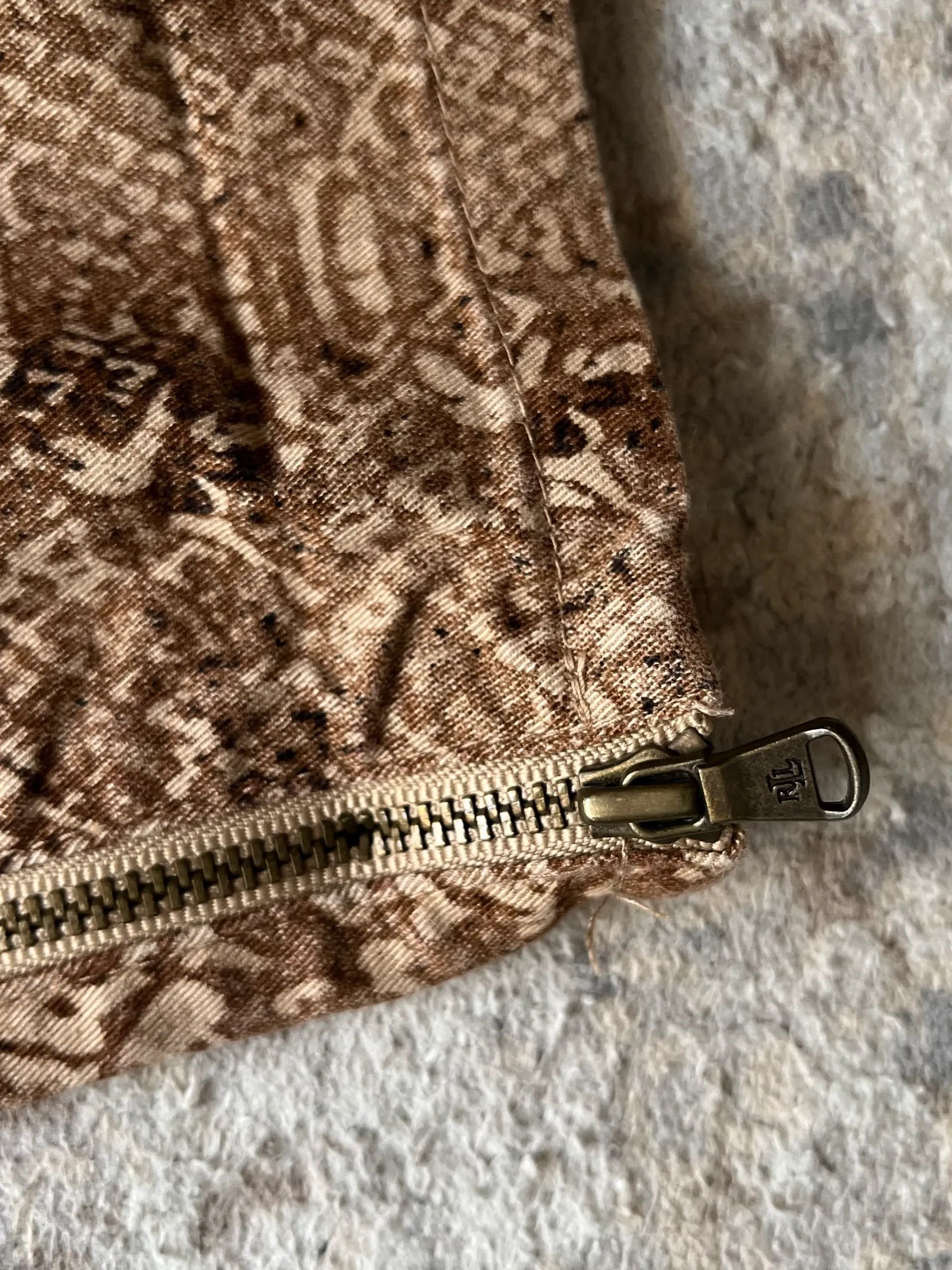 Polo Ralph Lauren Lauren Ralph Lauren Sz 6 Snake Overprint 2000s Y2K Size 28" / US 6 / IT 42 - 12 Thumbnail