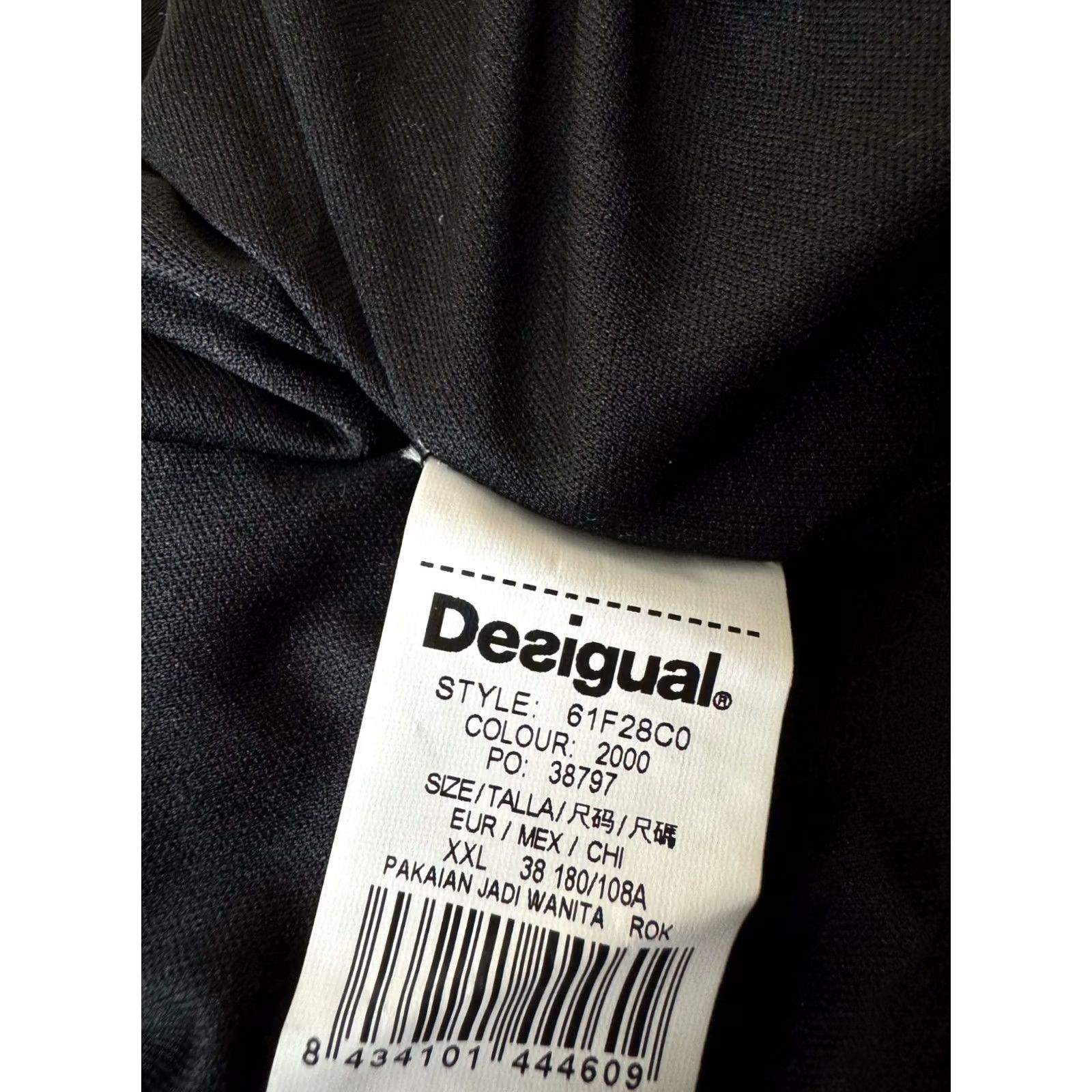 Desigual Desigual womens black Skirt Size XXL Size 40" / US 18 - 6 Thumbnail