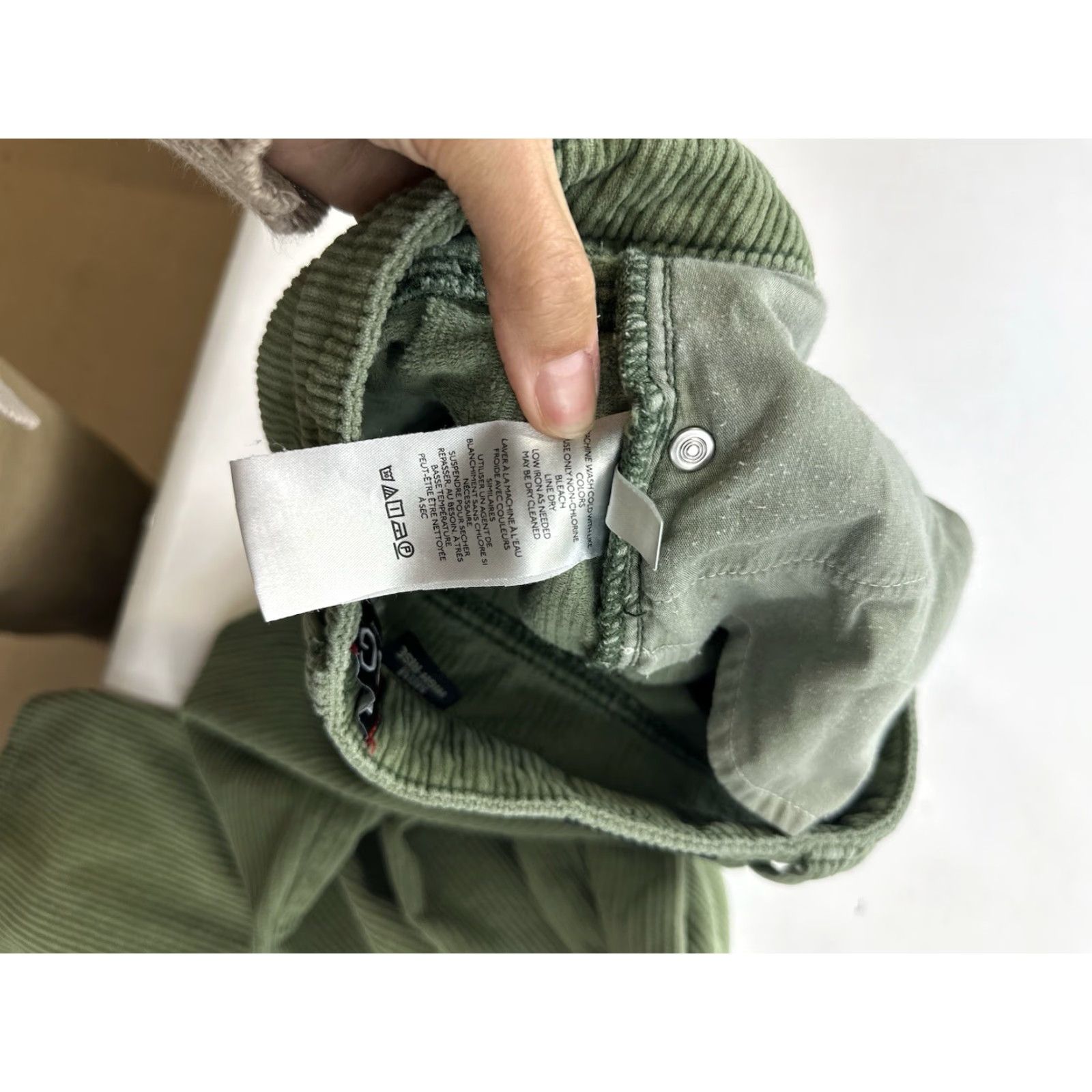 Bdg BDG Pants Women’s 25 Green Corduroy High Rise Mom Ankle Solid Cotton Womens Size 42" / US 20 - 5 Thumbnail