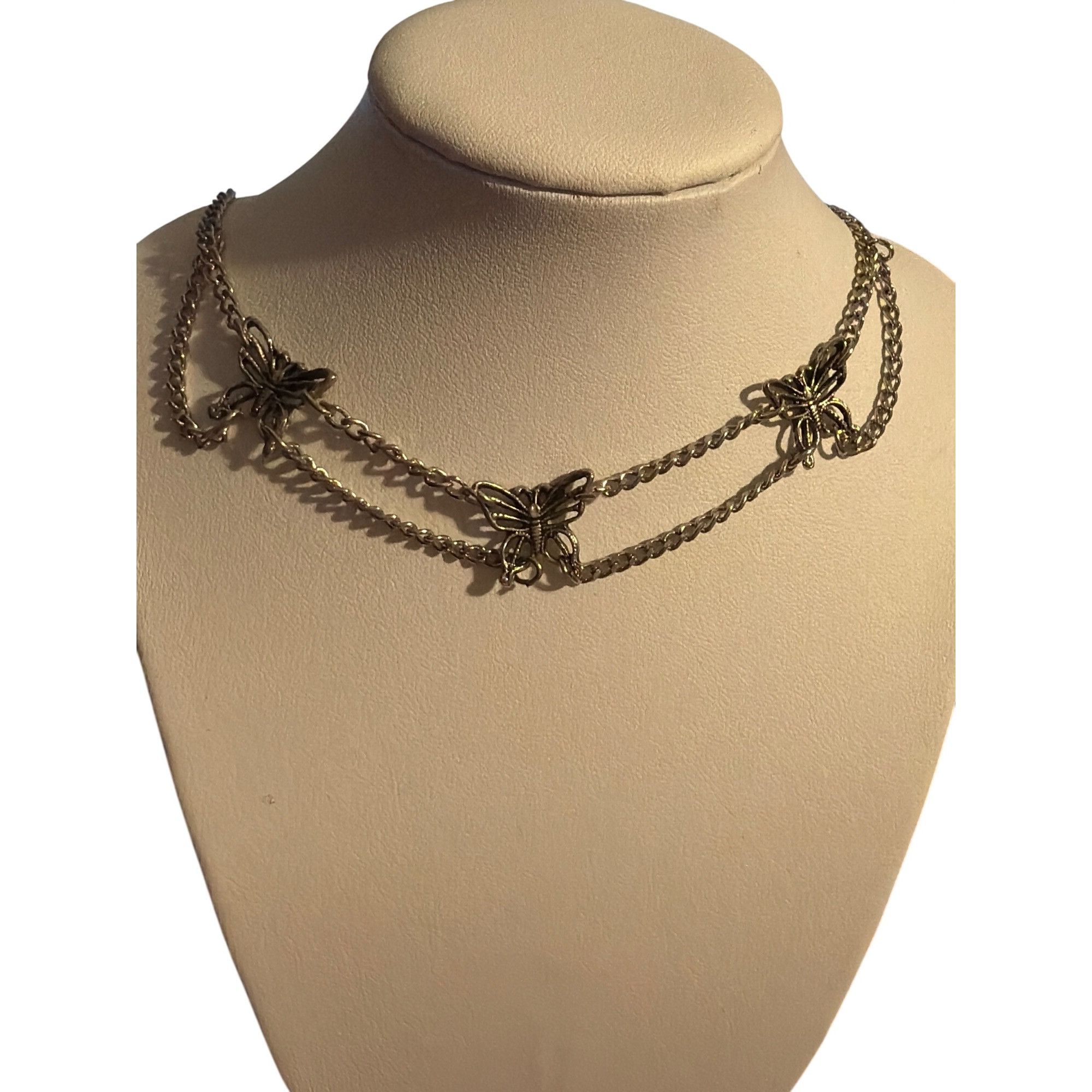 Other Silver Tone Butterfly Choker Collar Necklace Stations Drape Size ONE SIZE - 1 Thumbnail