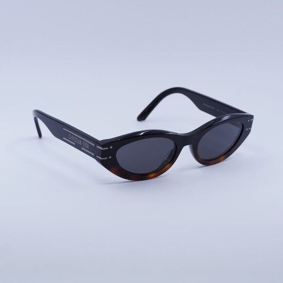 Dior 🕶️ New Dior DIORSIGNATURE B5I 18A0 Sunglasses - Black Frame Size ONE SIZE - 5 Thumbnail