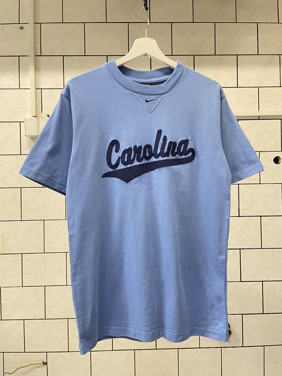 JNCO × Nike × Vintage Nike center swoosh Carolina vintage 90s t shirt y2k Size US M / EU 48-50 / 2 - 1 Thumbnail