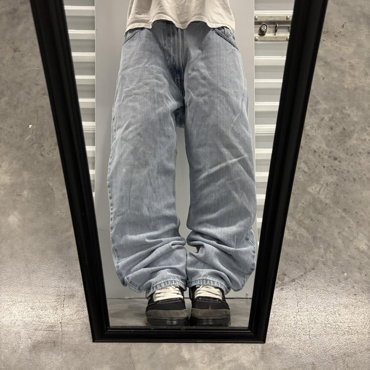 Levi's × Vintage Crazy Vintage Y2K/2000s Light Wash Essential Levis Denim Jeans! Size US 36 / EU 52 - 1 Thumbnail