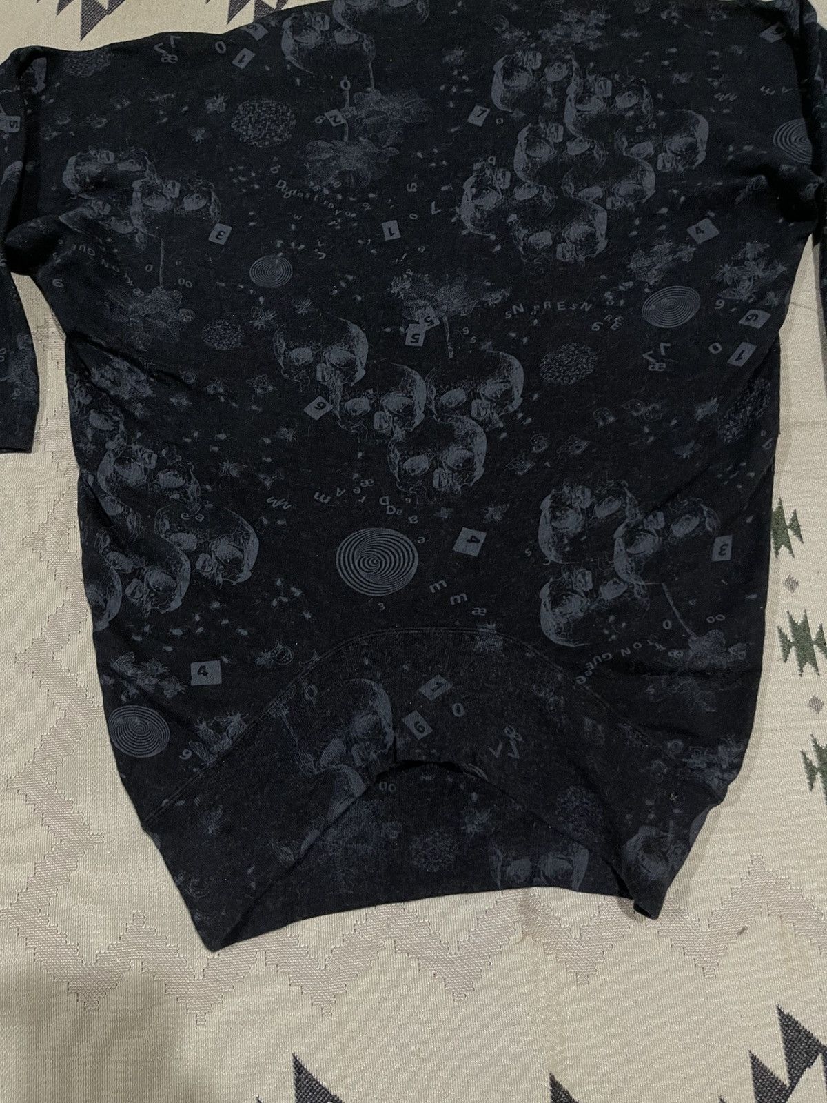 Hysteric Glamour 90s HYSTERIC GLAMOUR FULLPRINT SKULL RARE SWEATSHIRT Size ONE SIZE - 18 Thumbnail