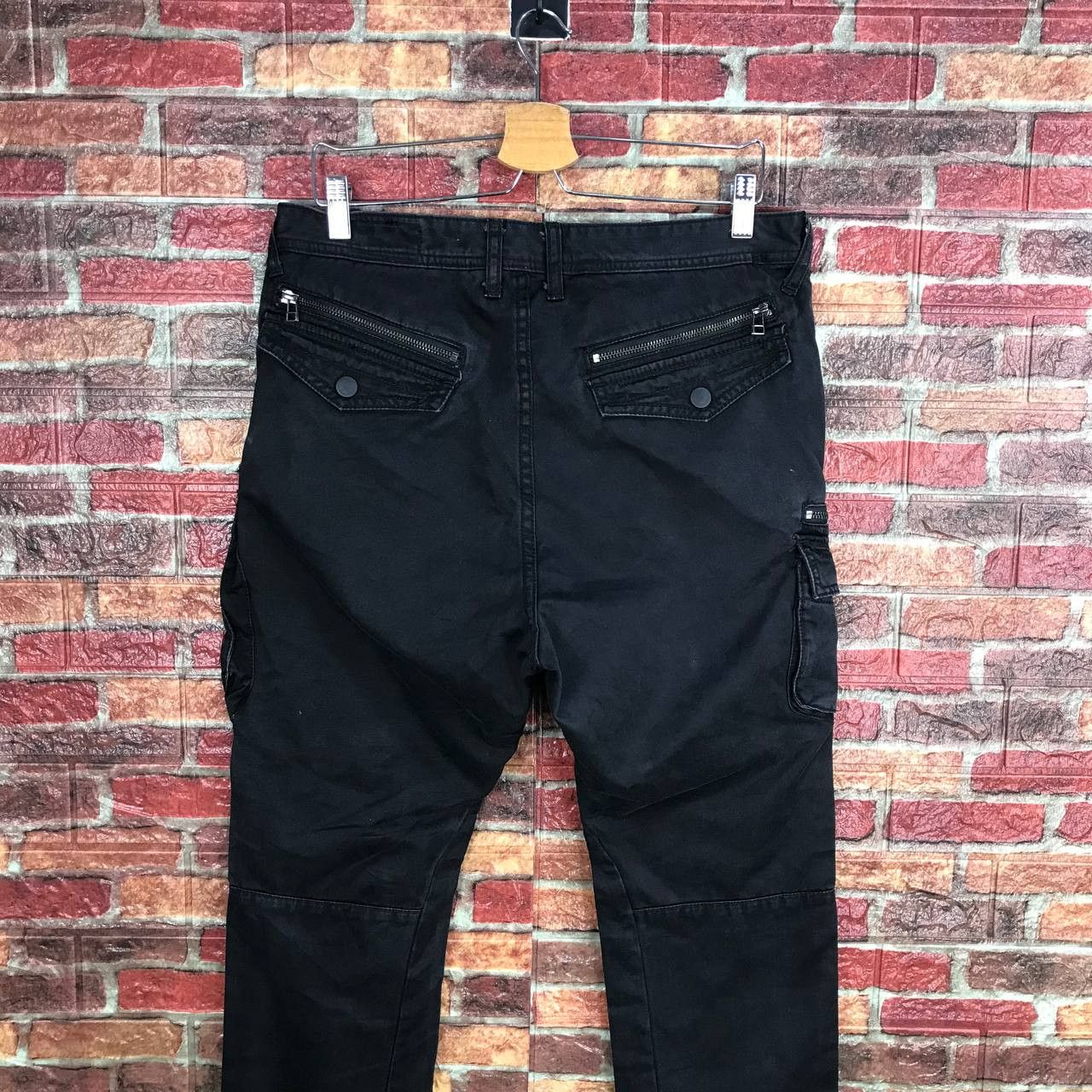 Mastermind Japan RARE ROEN X SEMANTIC MASTERMIND SKULL FADED BLACK CARGO Size US 31 - 11 Thumbnail