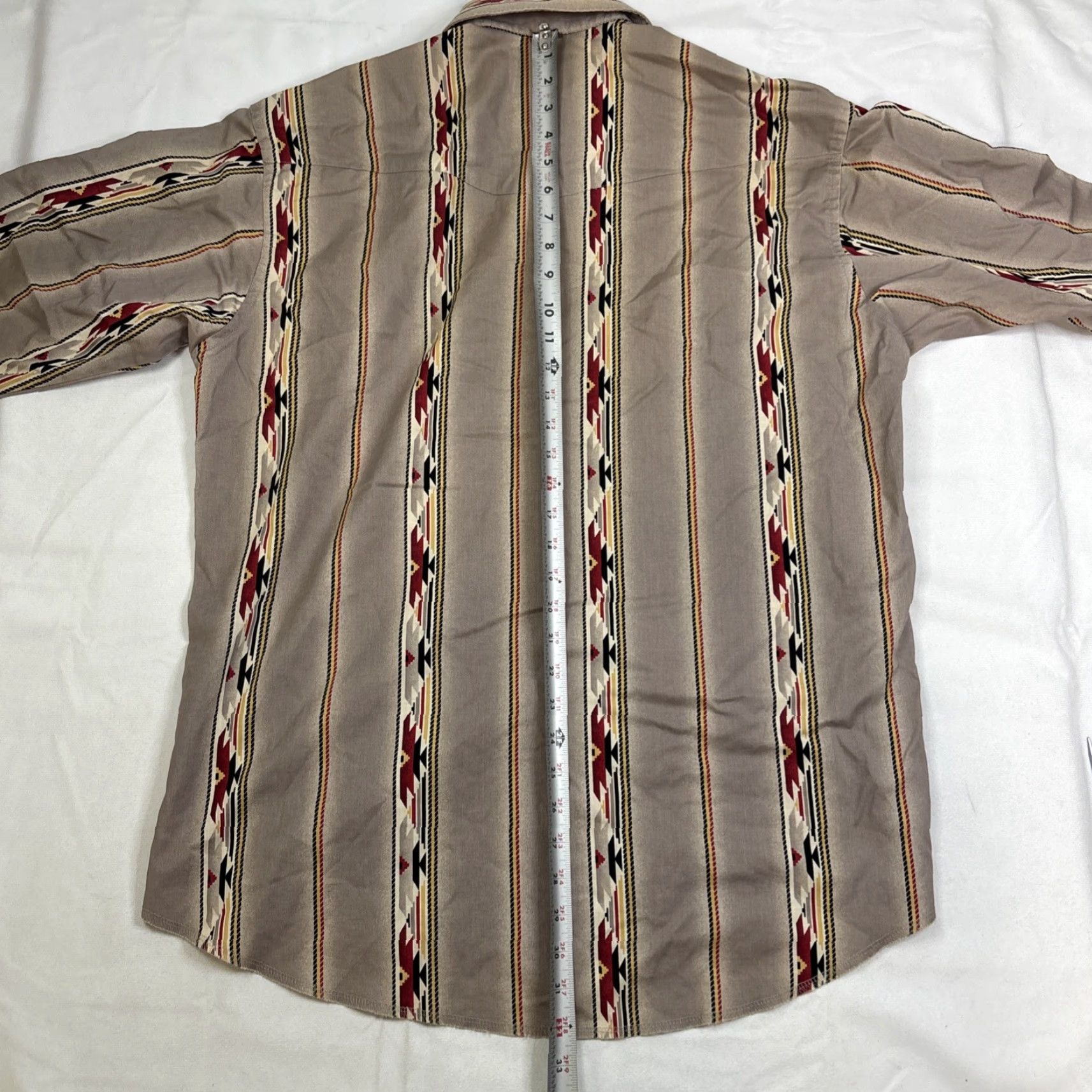Wrangler VINTAGE Wrangler Western Aztec Geometric Pearl Snap Button Cowboy Mens Large Size US L / EU 52-54 / 3 - 6 Thumbnail
