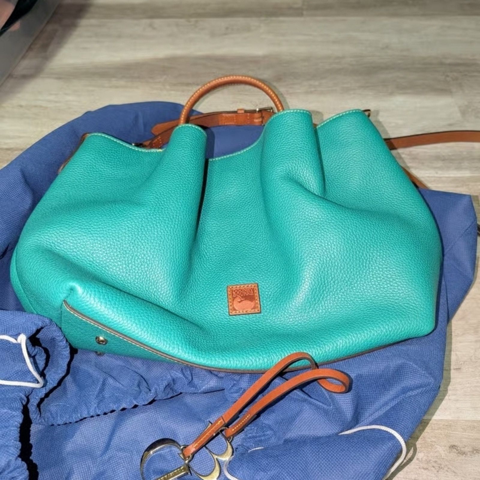 Dooney & Bourke Dooney & Bourke Aqua Leather Shoulder Bag Size ONE SIZE - 1 Thumbnail