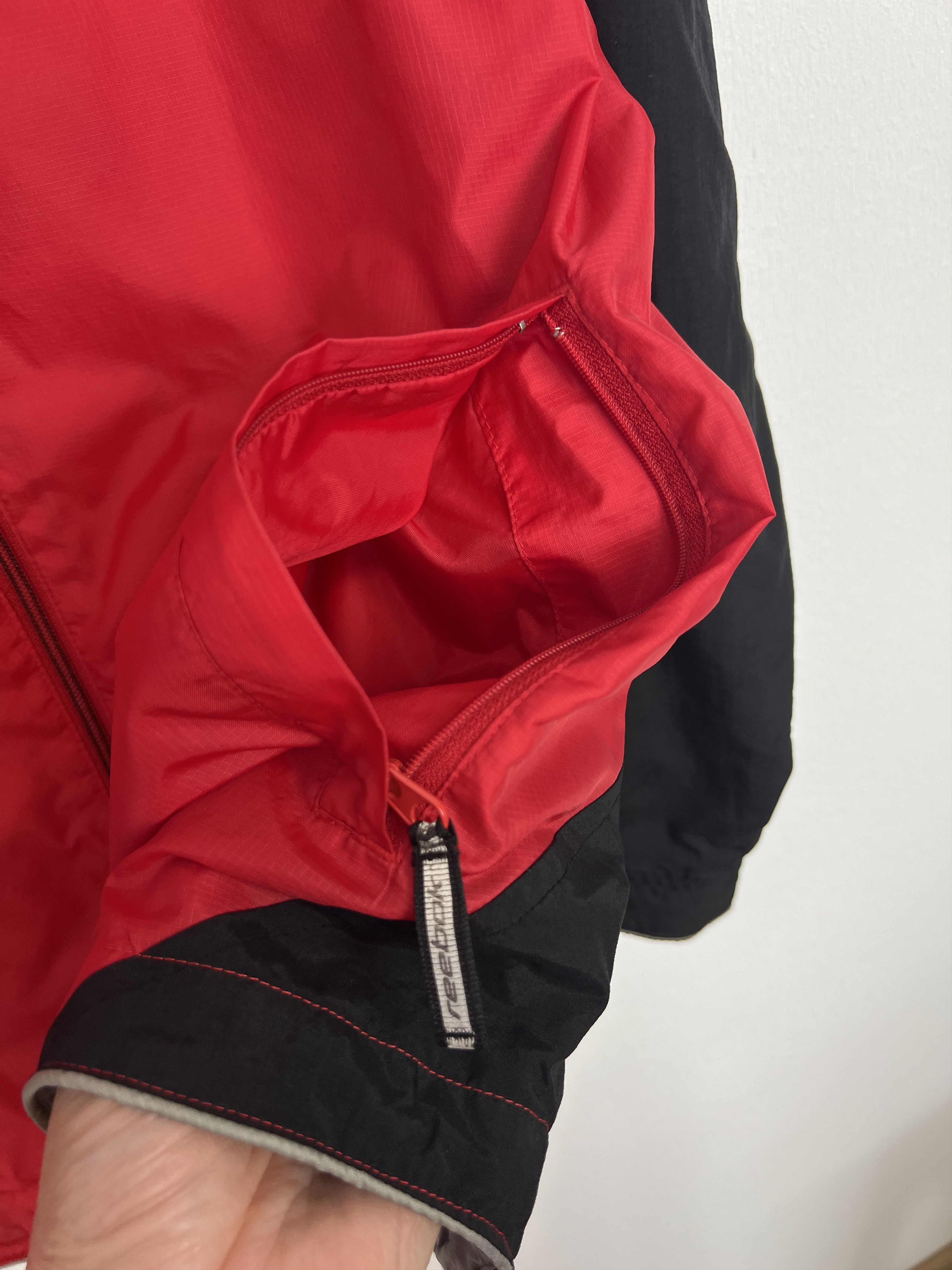 Reebok Vintage Reebok Liverpool Football Jacket Soccer Track Top Size US M / EU 48-50 / 2 - 3 Thumbnail