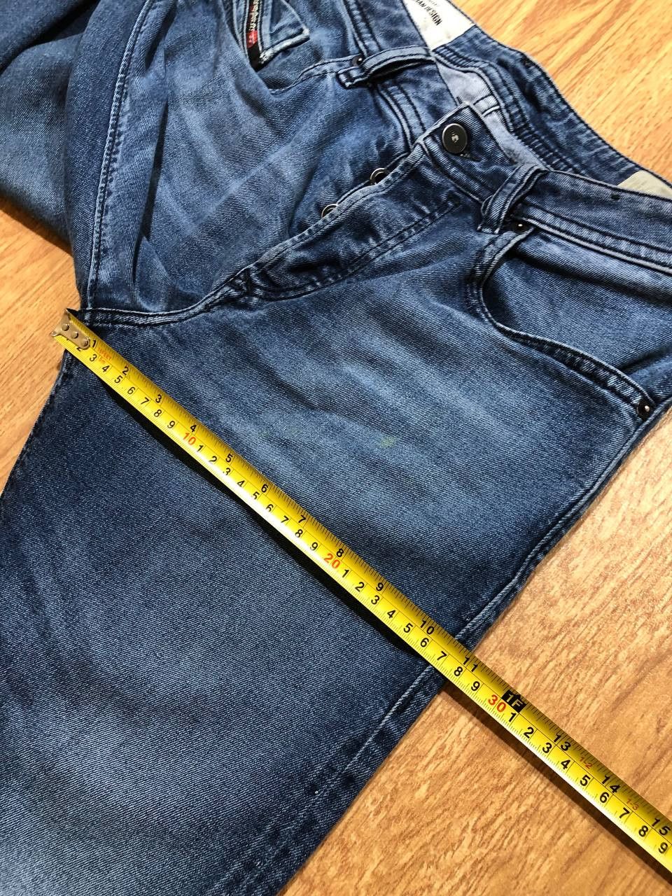 Diesel Diesel Jeans Buster Regular Slim Tapered Button Fly Size US 30 / EU 46 - 11 Thumbnail
