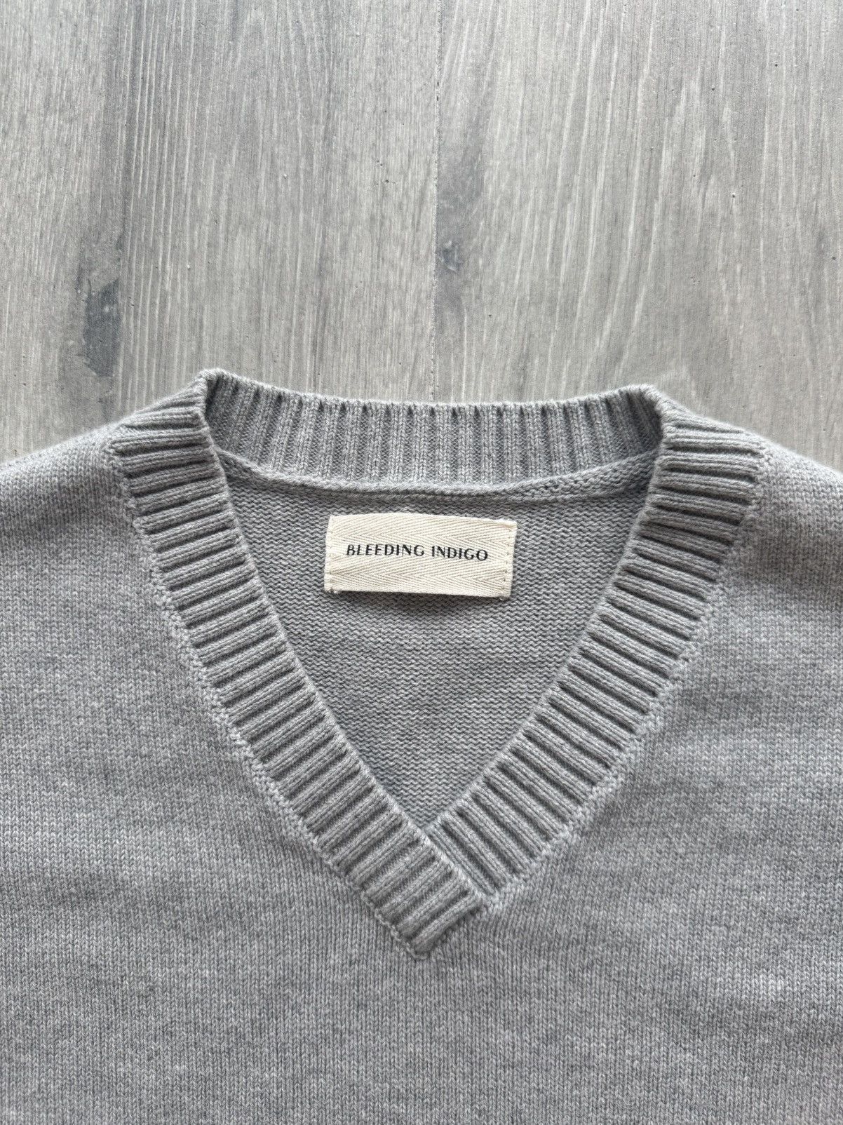 Other Bleeding Indigo Grey Emile V-Neck Knit Sweater Size US L / EU 52-54 / 3 - 3 Thumbnail