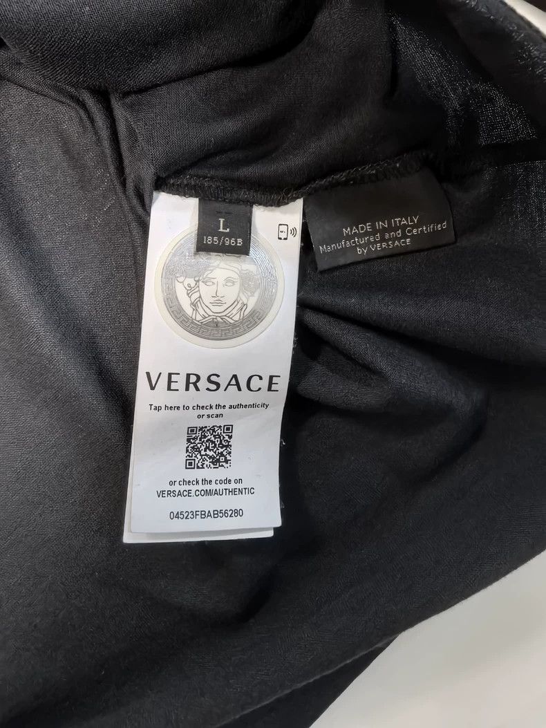 Versace Versace Classic black and gold colorway Size US L / EU 52-54 / 3 - 3 Thumbnail