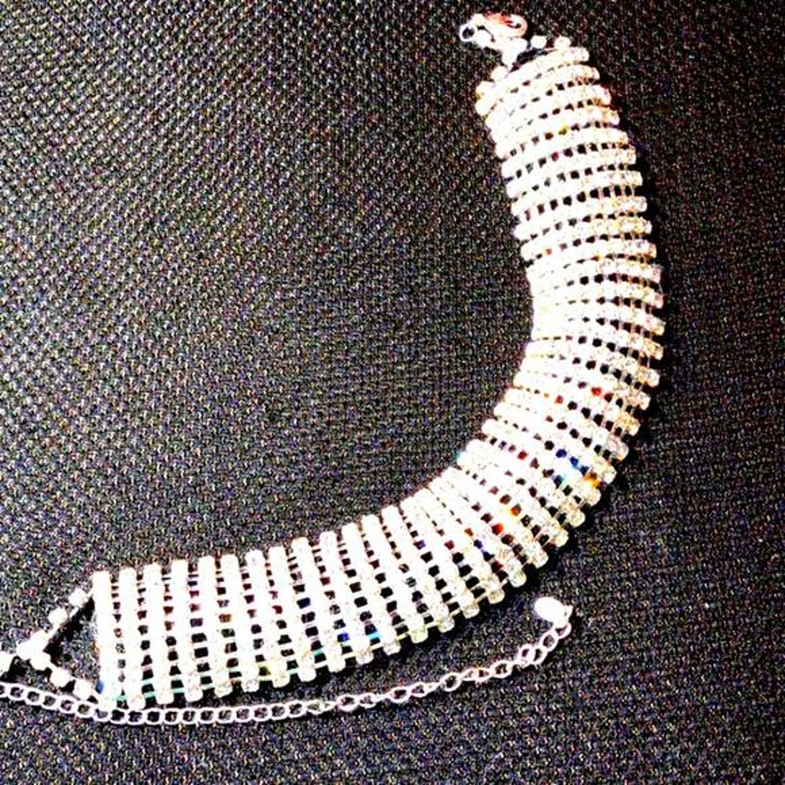 Vintage Exquisite silver plated rhinestone necklace Size ONE SIZE - 1 Thumbnail