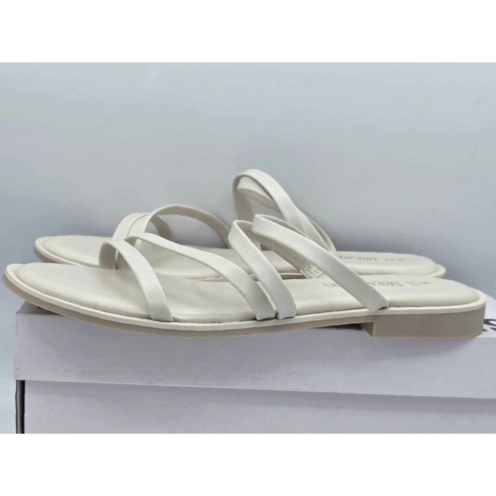 Vintage Dream Pairs Women’s Slide Sandals - Slip On, Open Toe, White PU Sz 9 - Casual Comfort Flat Footwear Size US 9 / IT 39 - 4 Thumbnail