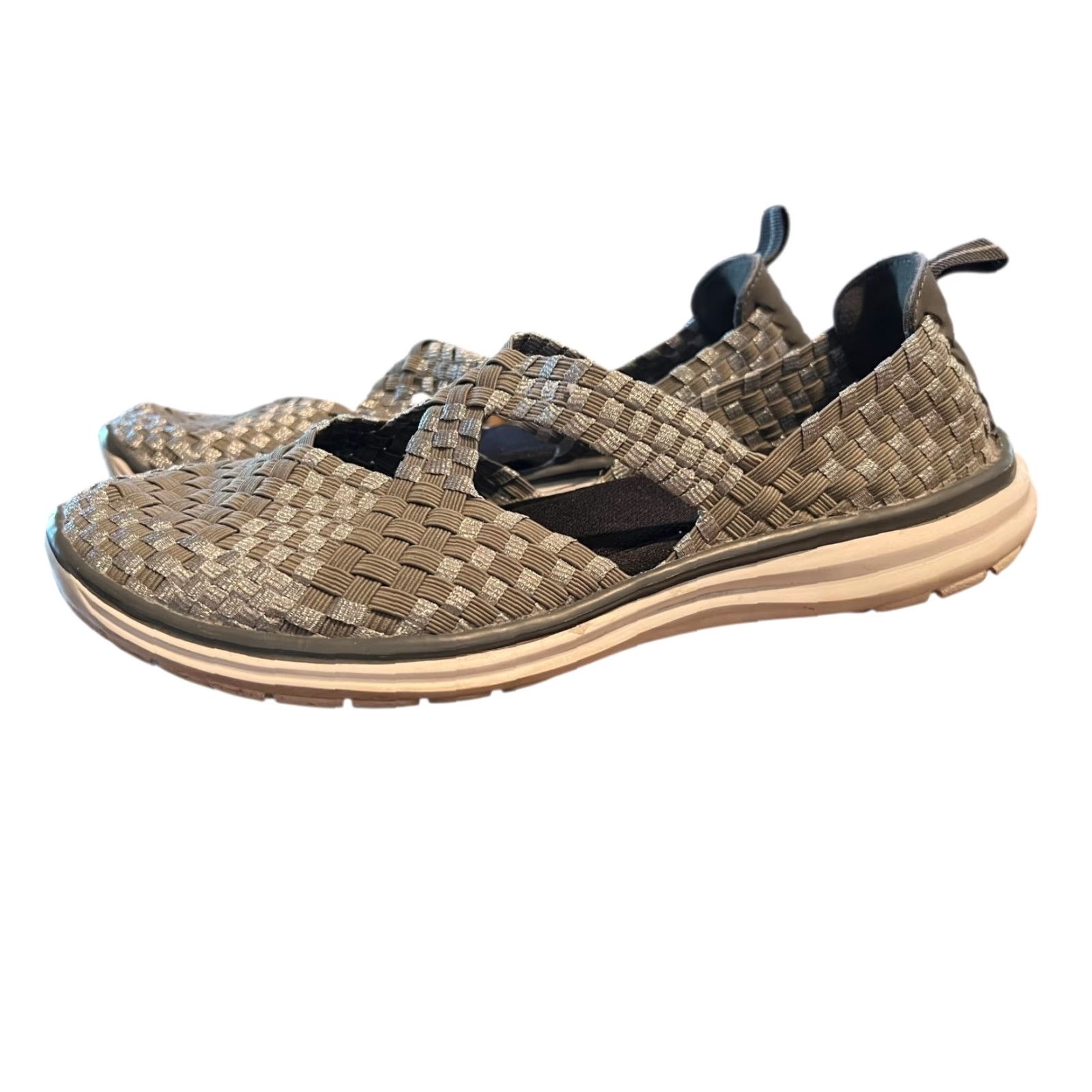 VINTAGE Bernie Mev Women's Flat Shoes Slip-On Woven Metallic Gray