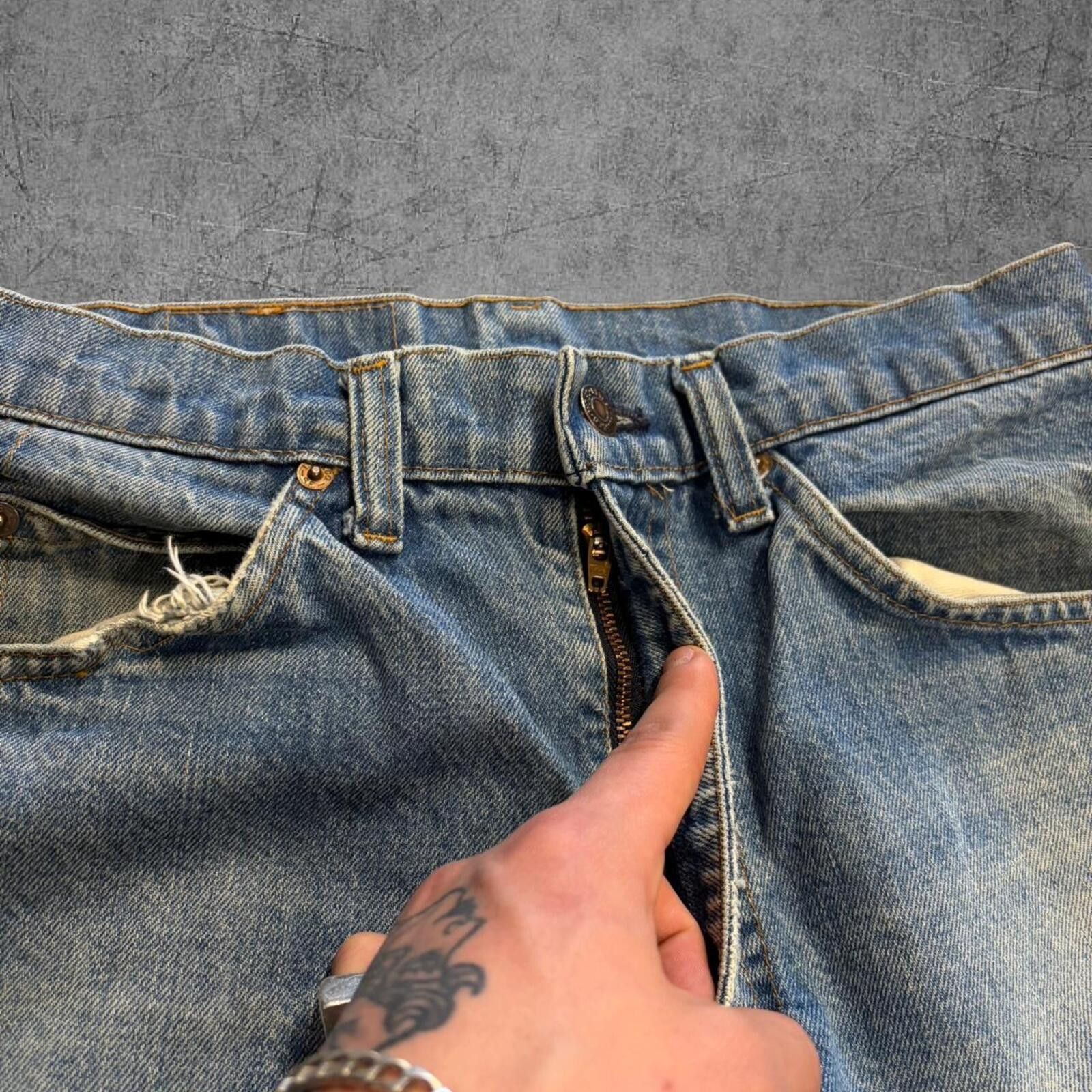 Levi's Vintage 1981 Levi 207 Orange Tabs Size US 32 / EU 48 - 6 Thumbnail