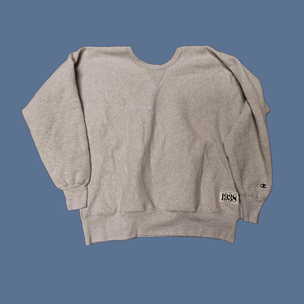 Champion Champion Reverse Weave Sweatshirt Crew Neck XL Gray Logo United States Men Regular Long Sleeve Vintage No Size US XL / EU 56 / 4 - 1 Thumbnail
