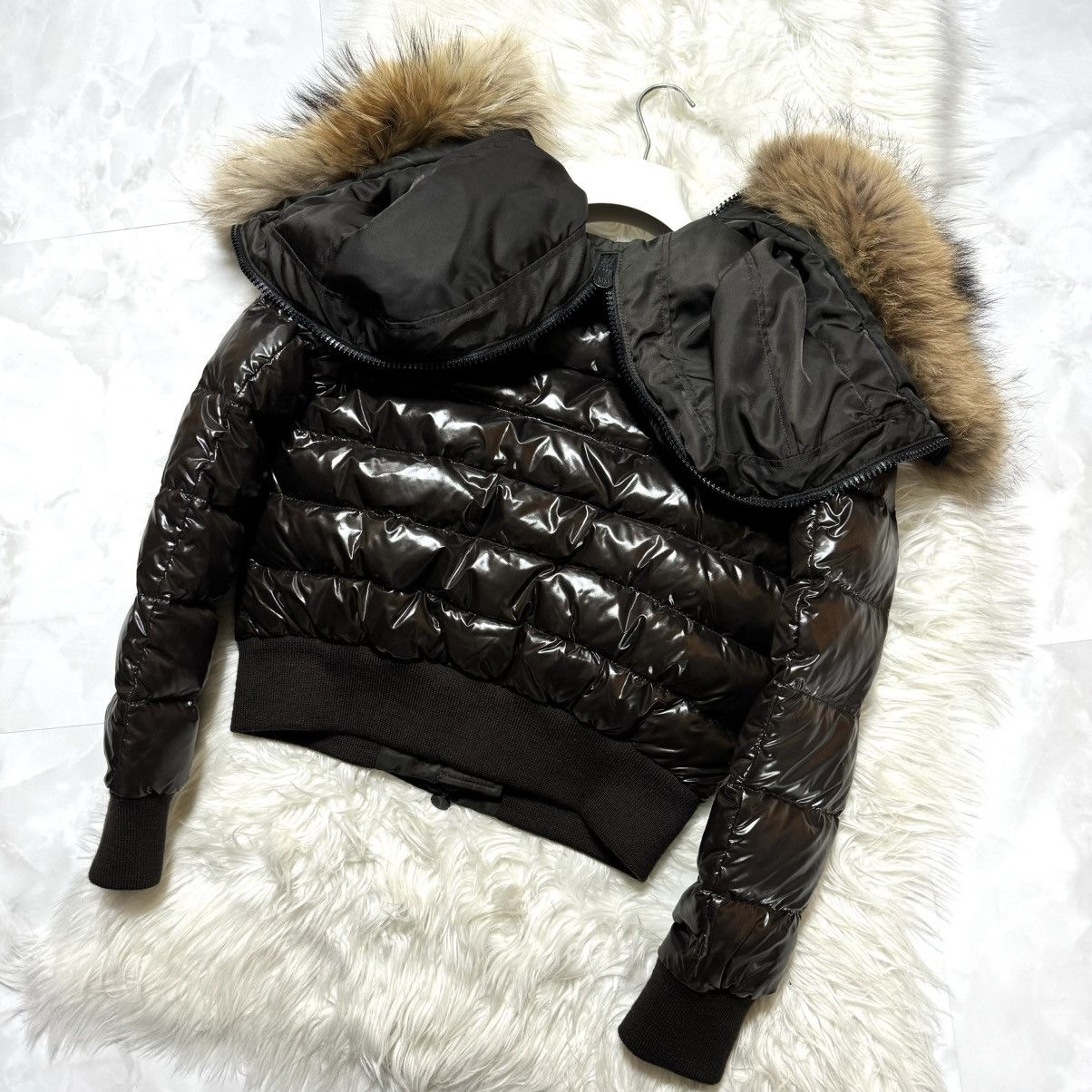Moncler Moncler DESNA raccoon fur switching puffer down jacket Size XS / US 0-2 / IT 36-38 - 12 Thumbnail