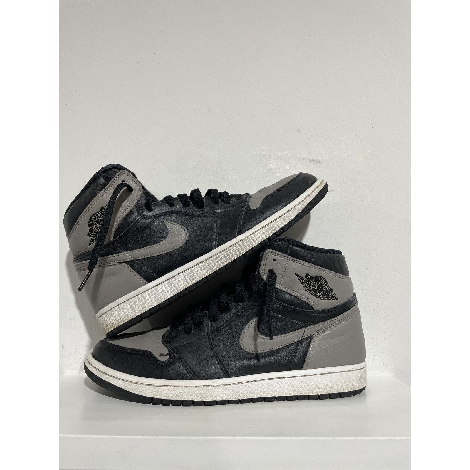 Jordan Brand JORDAN 1 RETRO HIGH SHADOW 2018 SIZE 11 PREOWNED Size US 11 / EU 44 - 1 Thumbnail