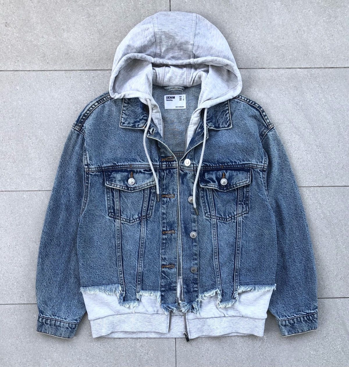 Bershka Bershka Denim Distressed Hoodie Jacket Size US S / EU 44-46 / 1 - 3 Thumbnail