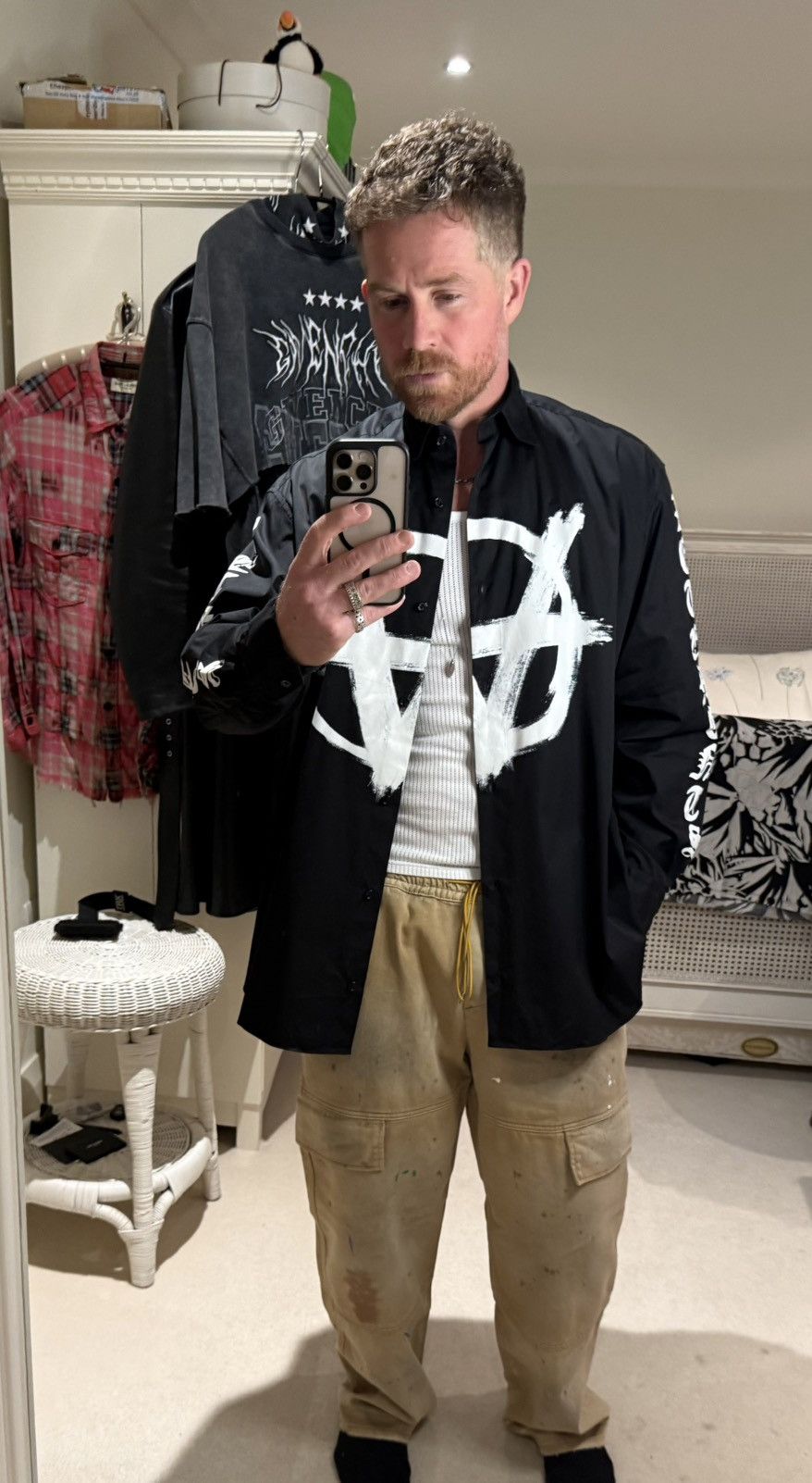 Vetements Vetements double anarchy oversized logo black white shirt Size US S / EU 44-46 / 1 - 5 Thumbnail
