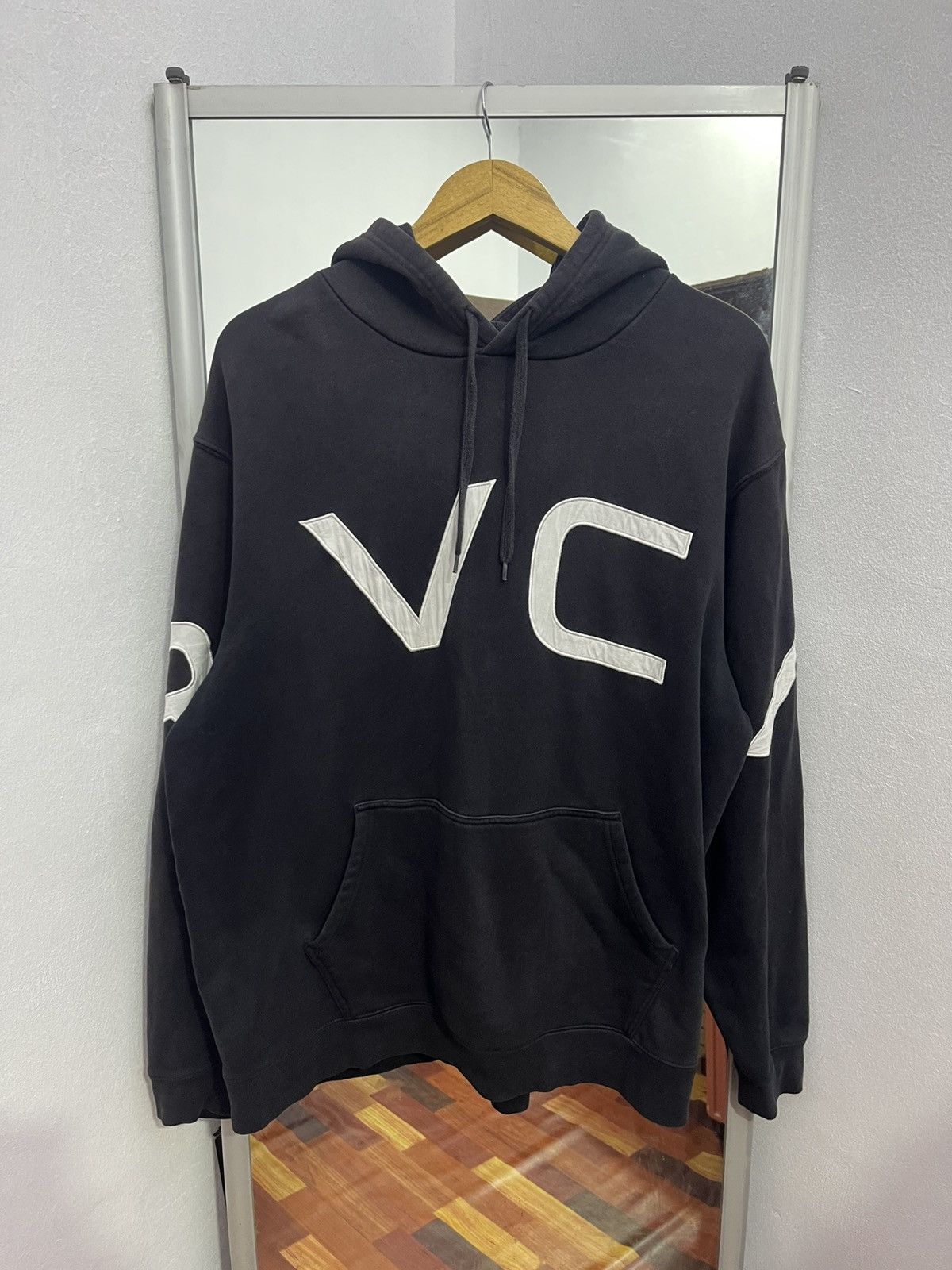 RVCA RVCA Big Logo Pullover Hoodie Black Oversize Size US L / EU 52-54 / 3 - 1 Thumbnail