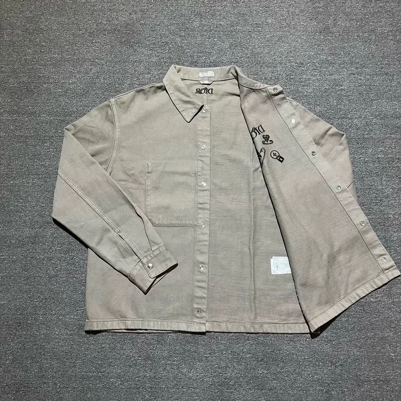 Dior Dior Gray pin logo embroidered long-sleeved denim jacket Size US L / EU 52-54 / 3 - 3 Thumbnail
