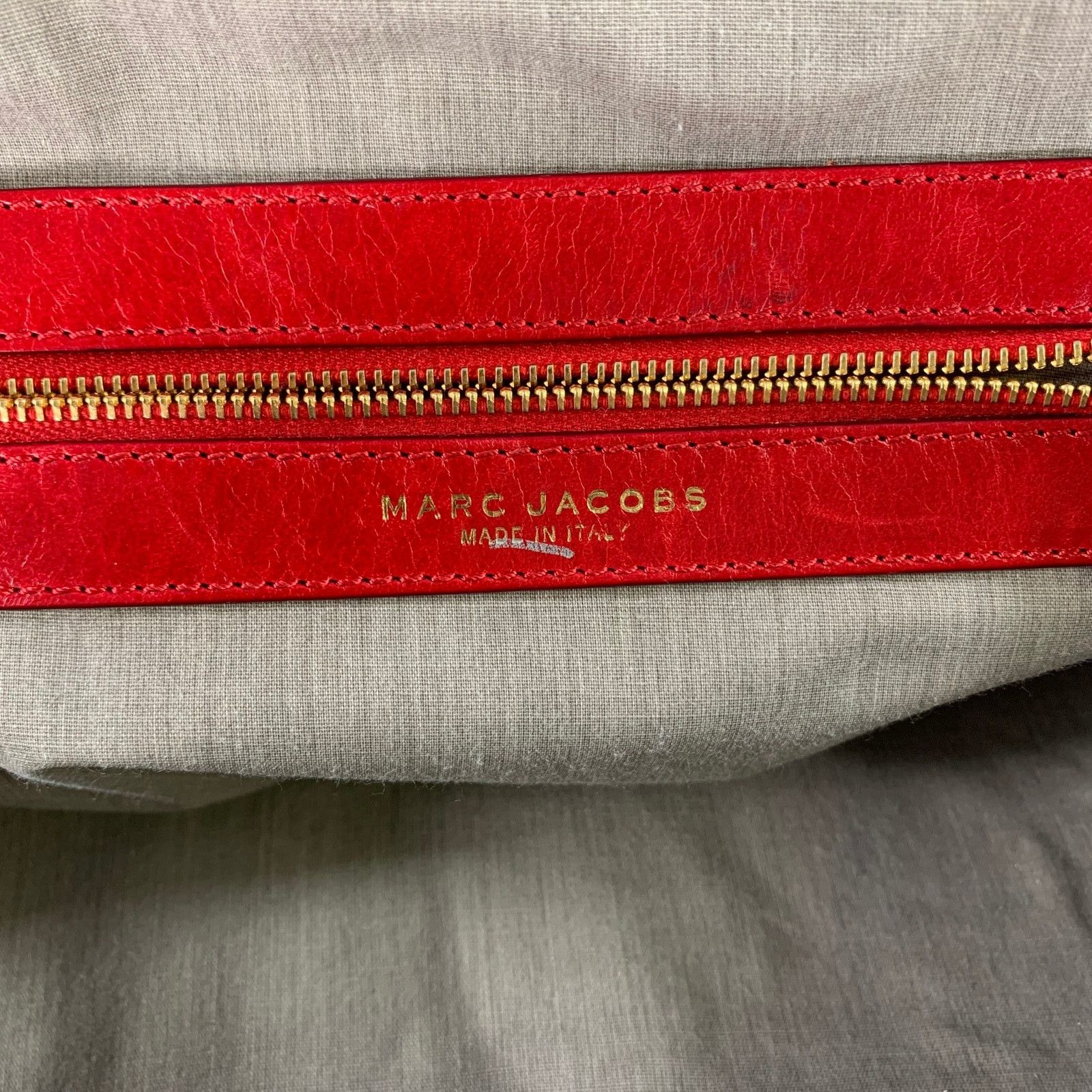Marc Jacobs MARC JACOBS Red Quilted Calfskin Leather Purse Handbag Size ONE SIZE - 10 Thumbnail