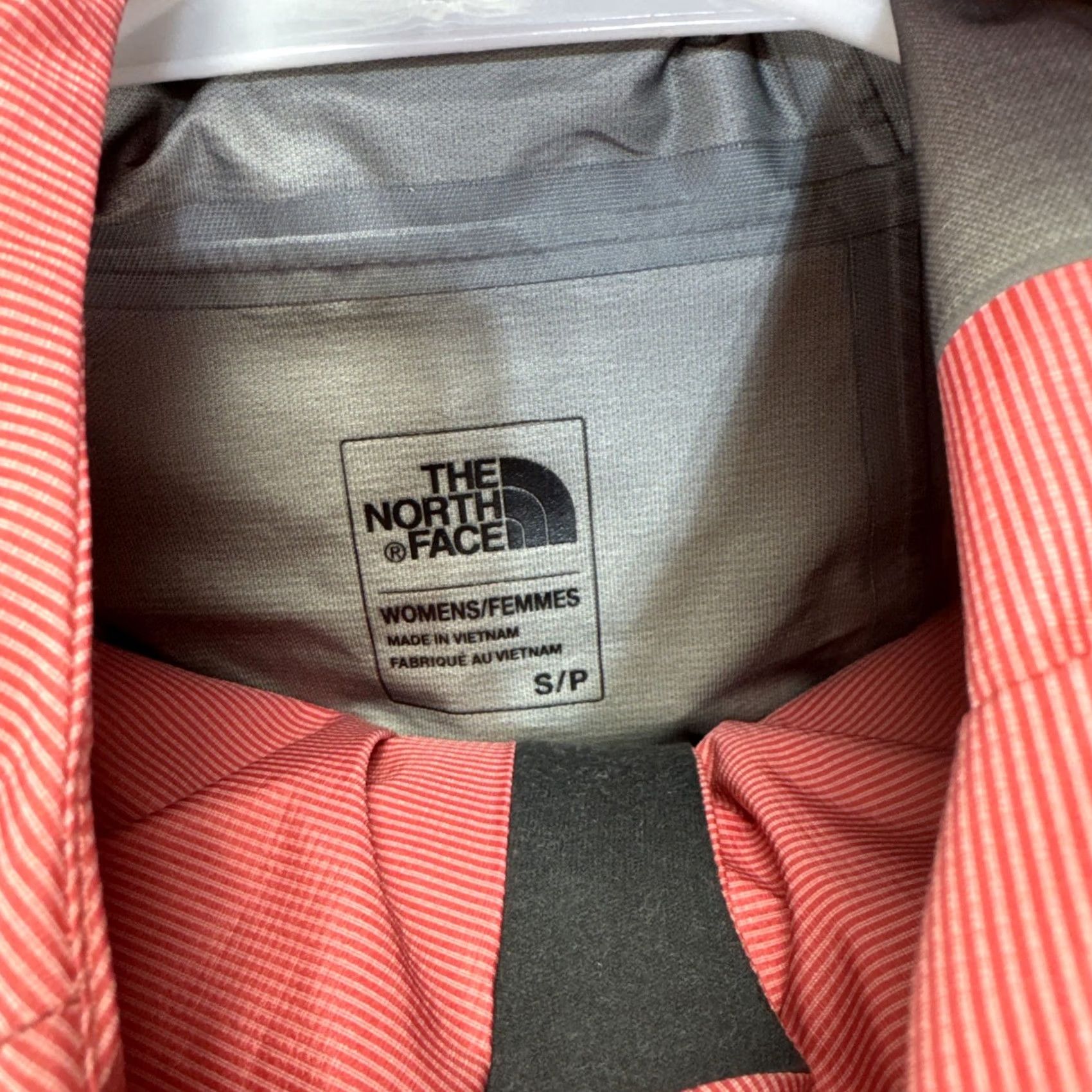 The North Face The North Face Jacket Women’s Small Pink Gore-Tex Shell Zip Size S / US 4 / IT 40 - 2 Thumbnail