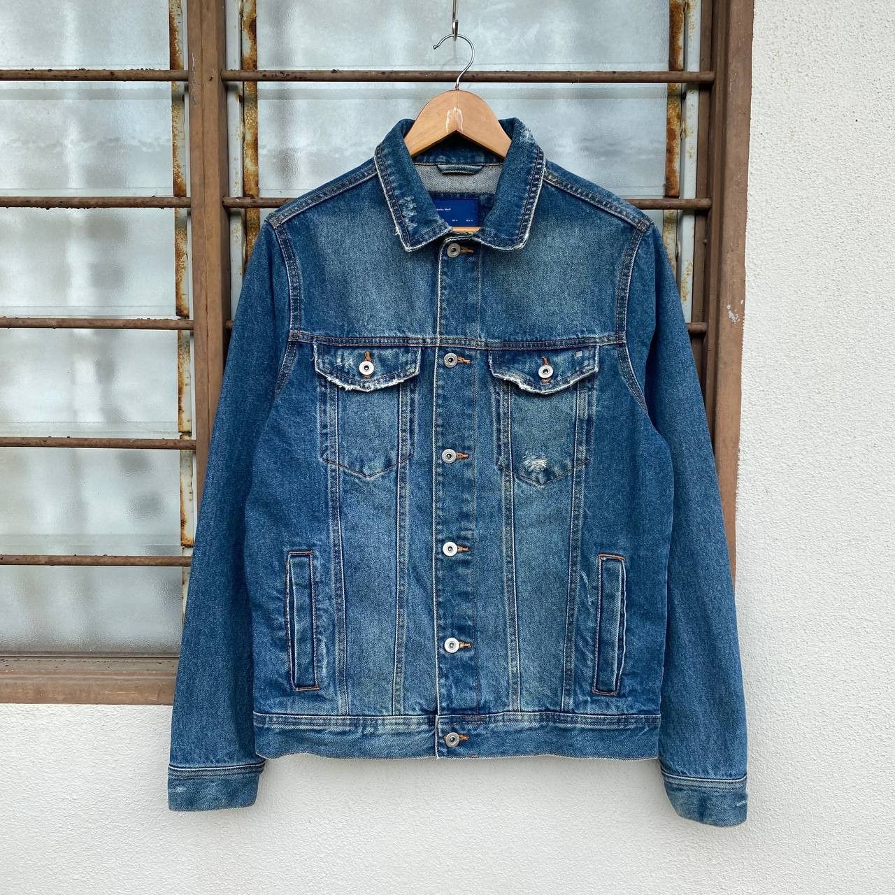 Zara Zara Man Distressed Denim Jacket Trucker M Frayed Raw Edge Size US M / EU 48-50 / 2 - 9 Thumbnail