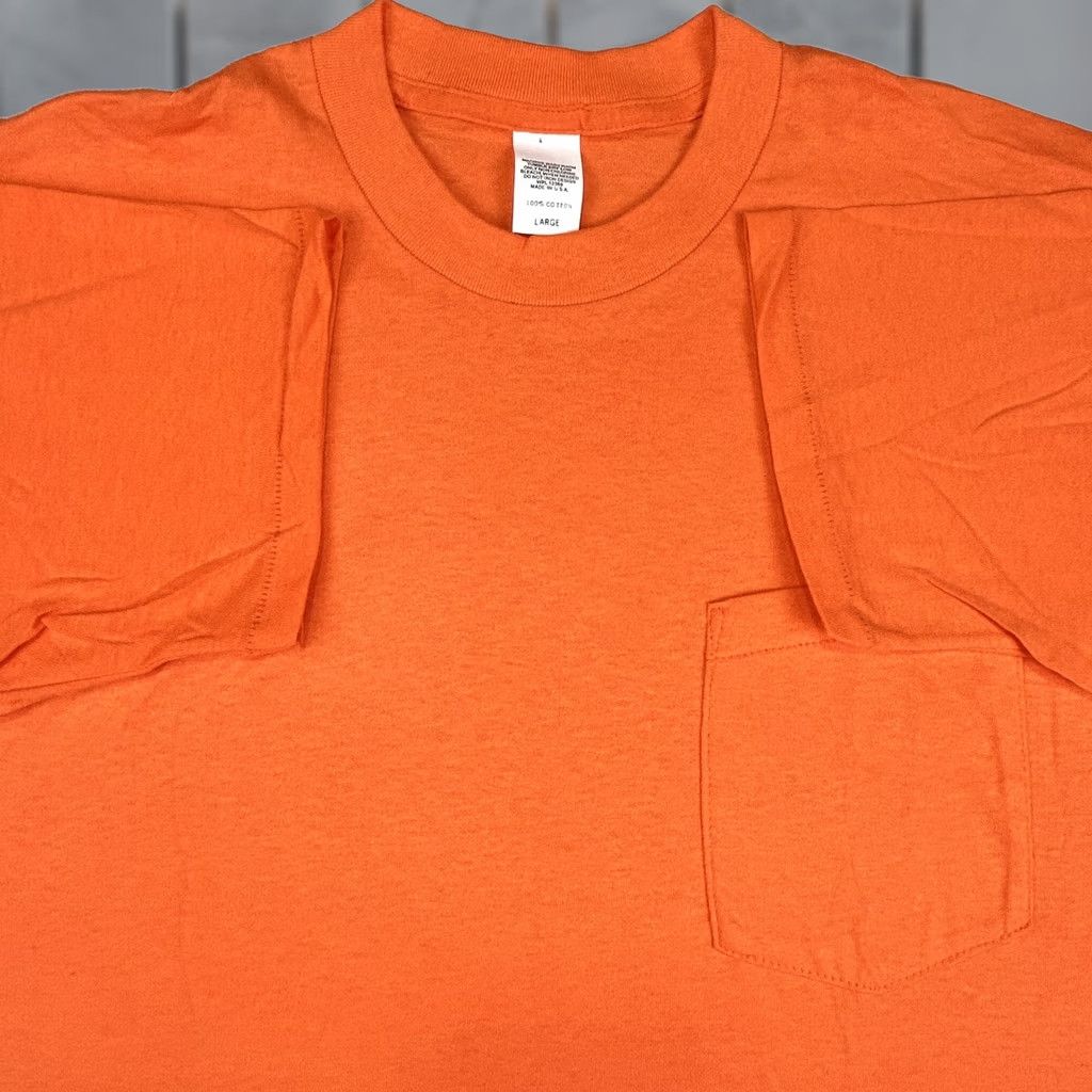 Vintage VINTAGE BLANK ORANGE POCKET T-Shirt MEDIUM Men XS? Size US M / EU 48-50 / 2 - 1 Thumbnail