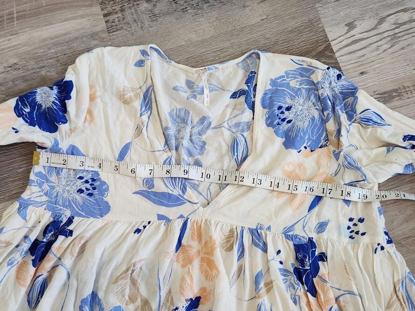 Free People Free People Shirt Small Long Bell Sleeves Blue Floral Blouse Size S / US 4 / IT 40 - 6 Thumbnail