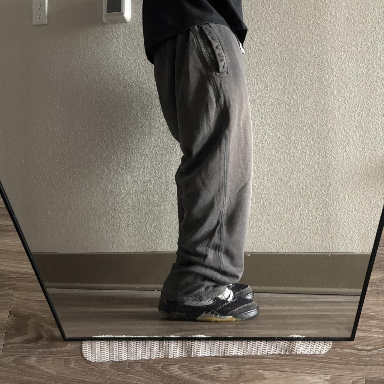 Vintage Crazy Vintage Y2K/2000s Baggy Faded Grey Skater Sweatpants! Size L Size US 36 / EU 52 - 2 Thumbnail