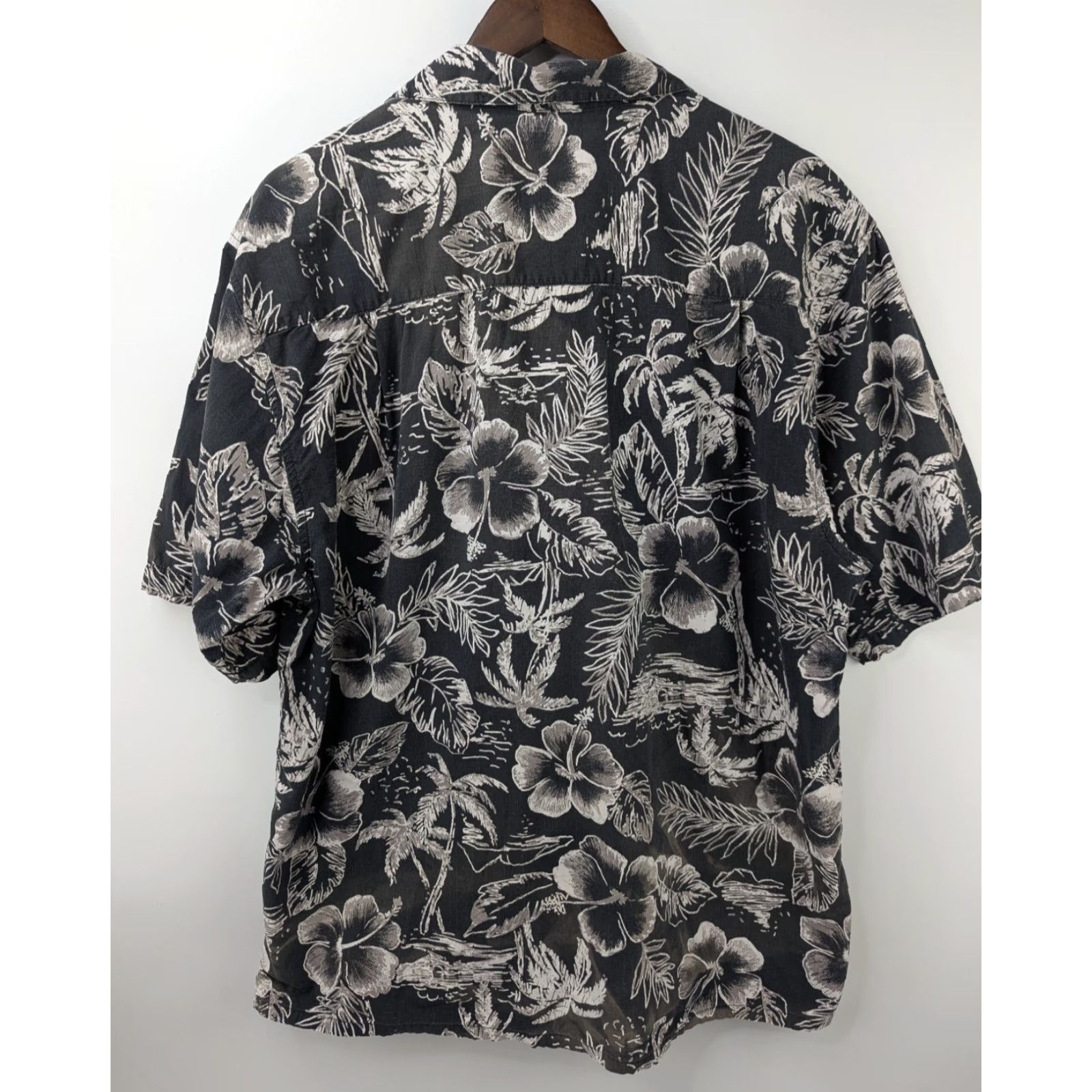 Ocean Pacific OP Ocean Pacific Hawaiian Shirt Men's L Black Floral Cotton Short Sleeve Size US L / EU 52-54 / 3 - 5 Thumbnail