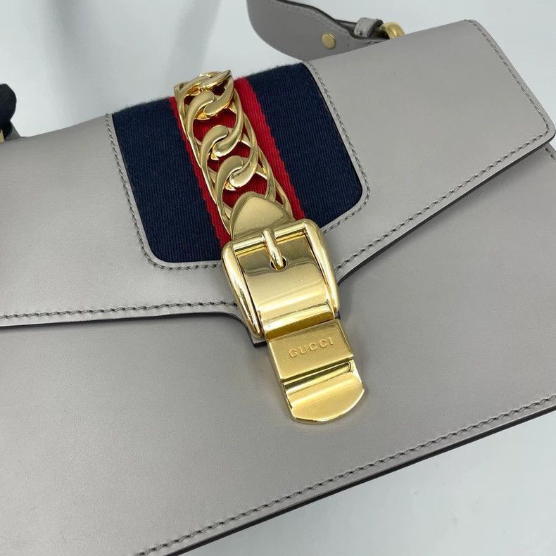Gucci Gucci Sylvie Shoulder Bag with Gold Detail-2506 Size ONE SIZE - 6 Thumbnail